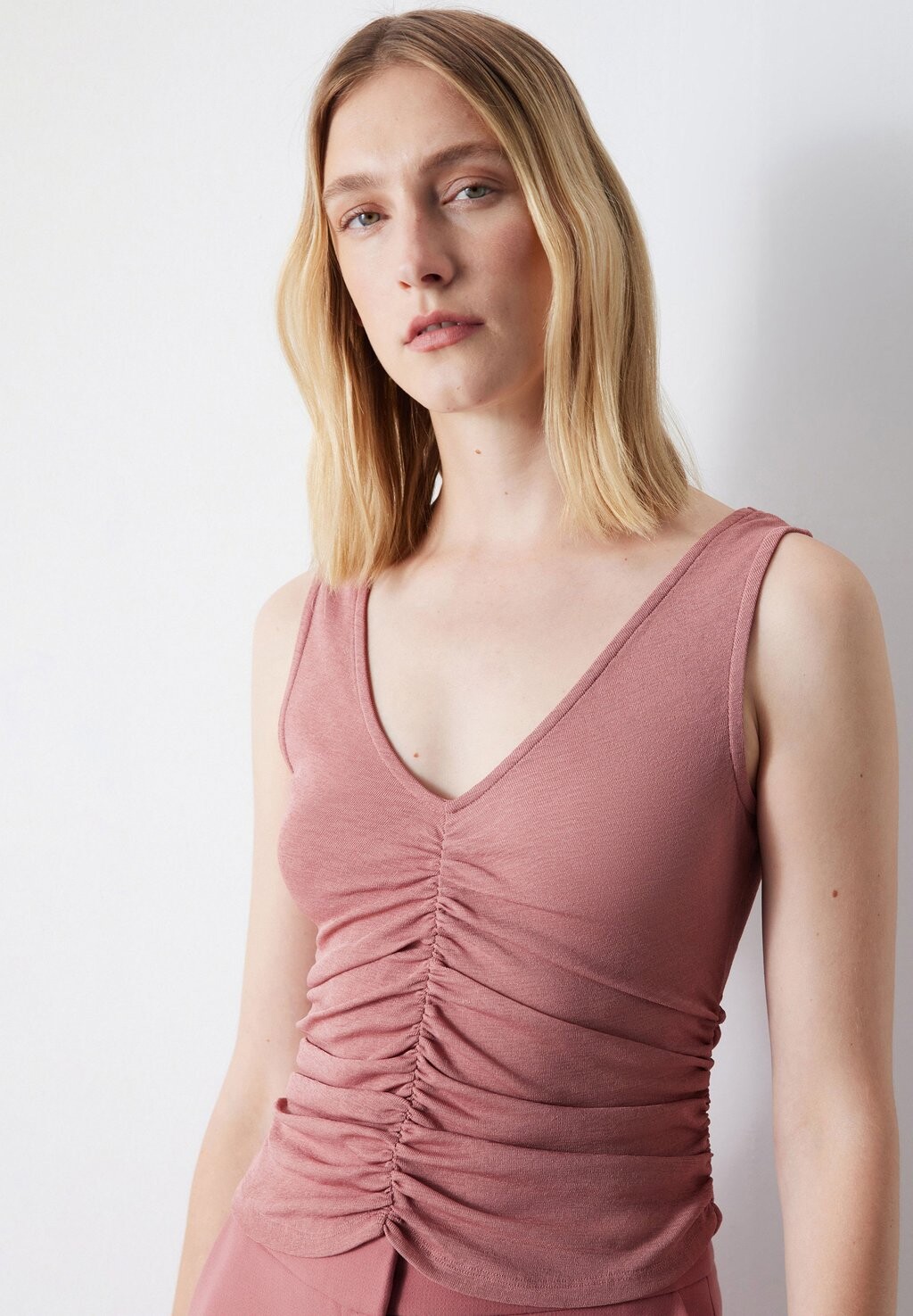 

Топ SLIM FIT PLEATED V-NECK Ipekyol, розовый