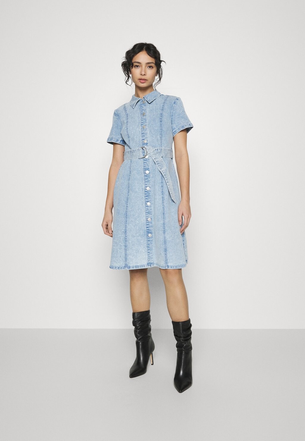 

Джинсовое платье Vero Moda, синий