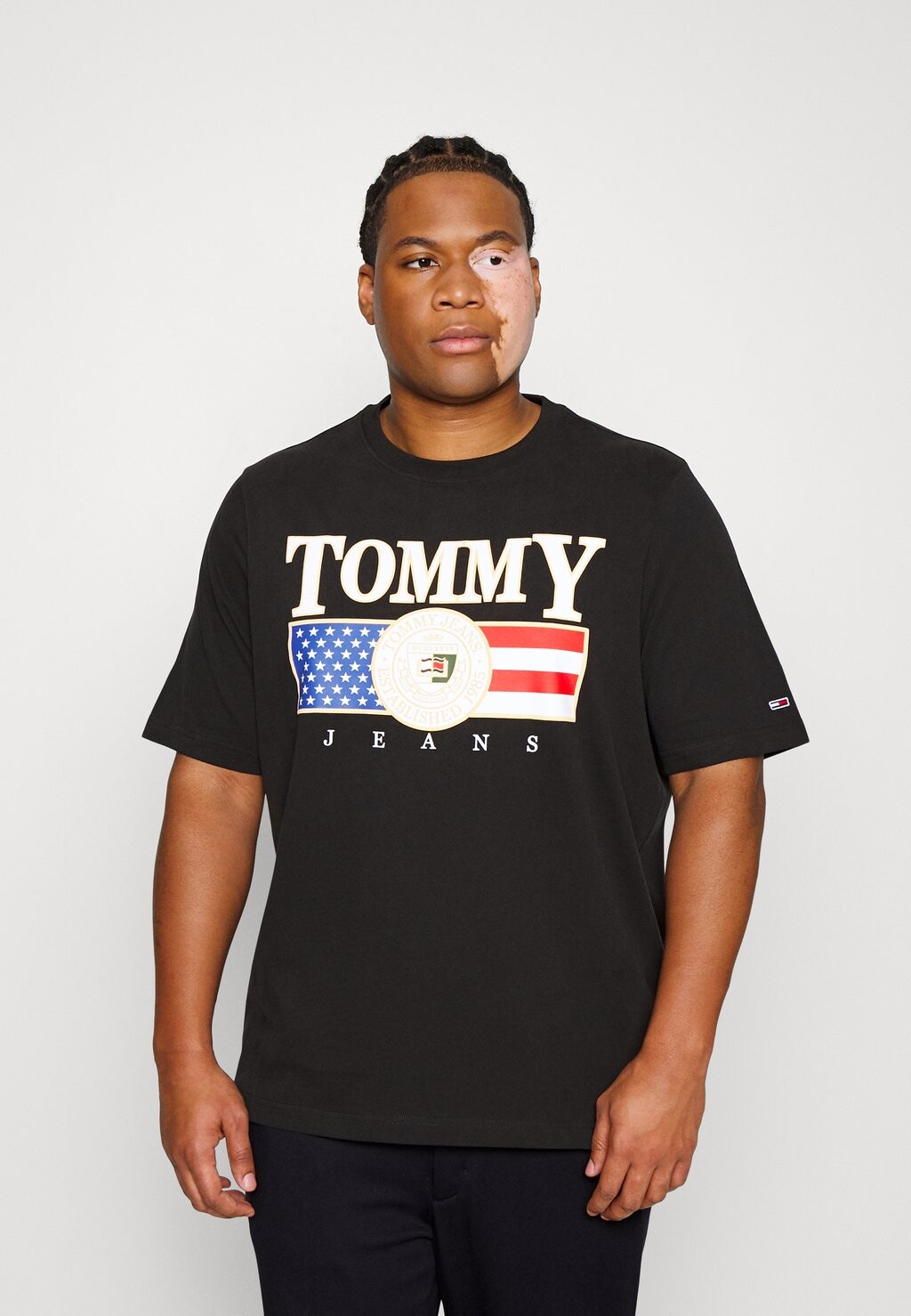 

Футболка с принтом Tommy Jeans by Tommy Hilfiger, черный