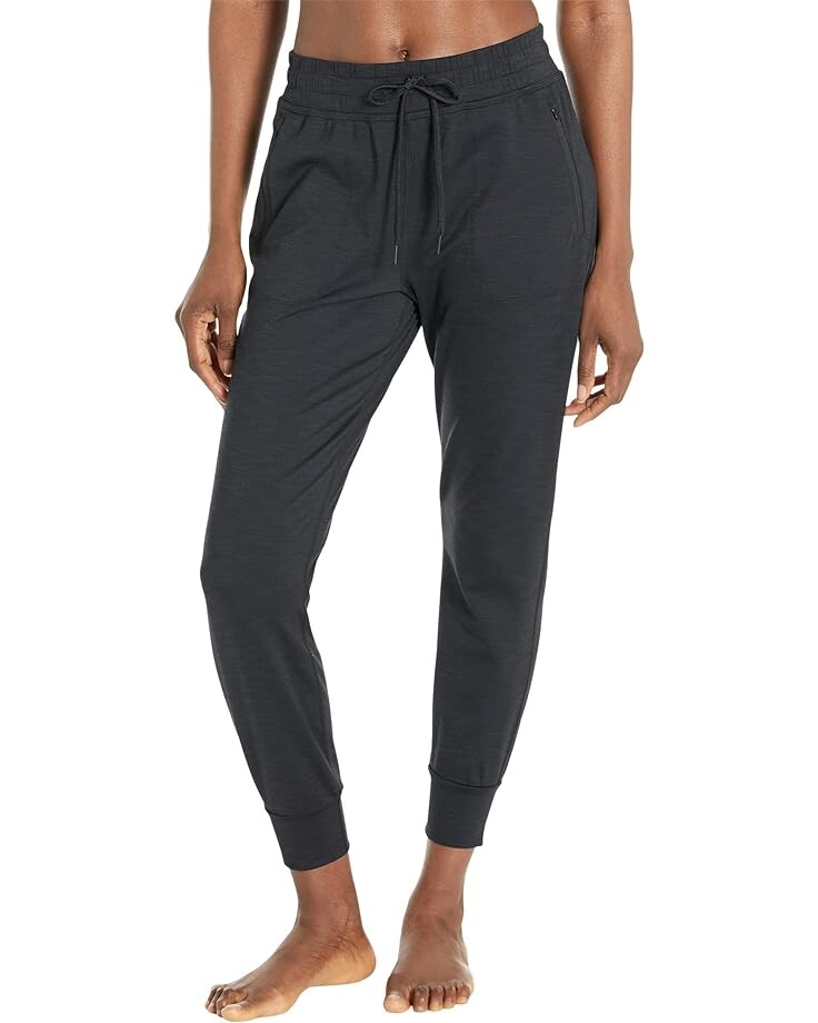 

Джоггеры Beyond Yoga Heather Rib Street, цвет Black Heather