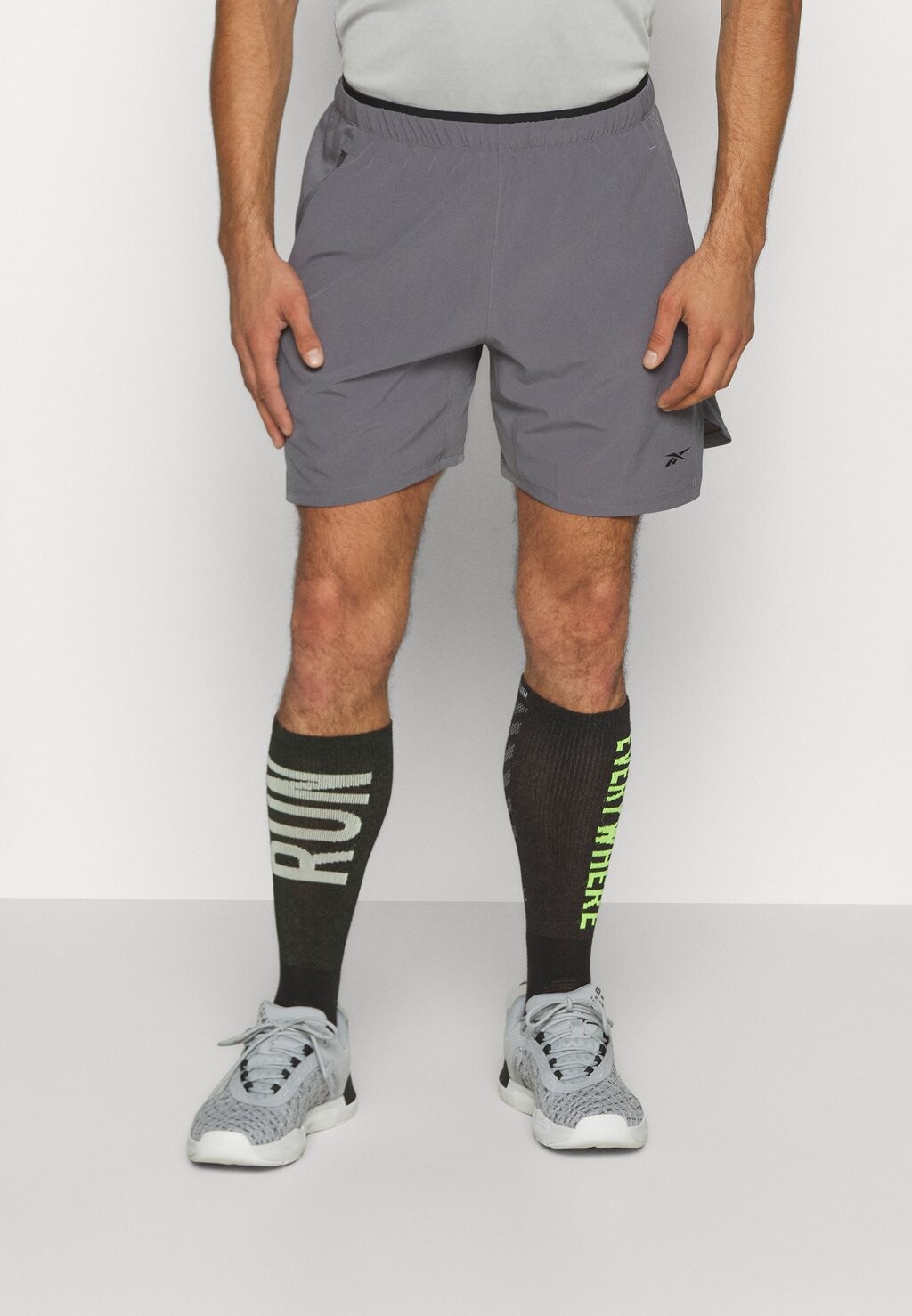 

Спортивные шорты STRENGTH 3.0 SHORT Reebok, серый