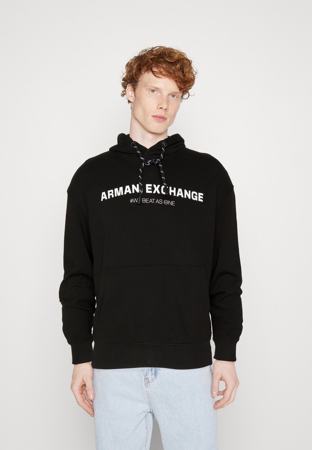 

Толстовка Armani Exchange, черный