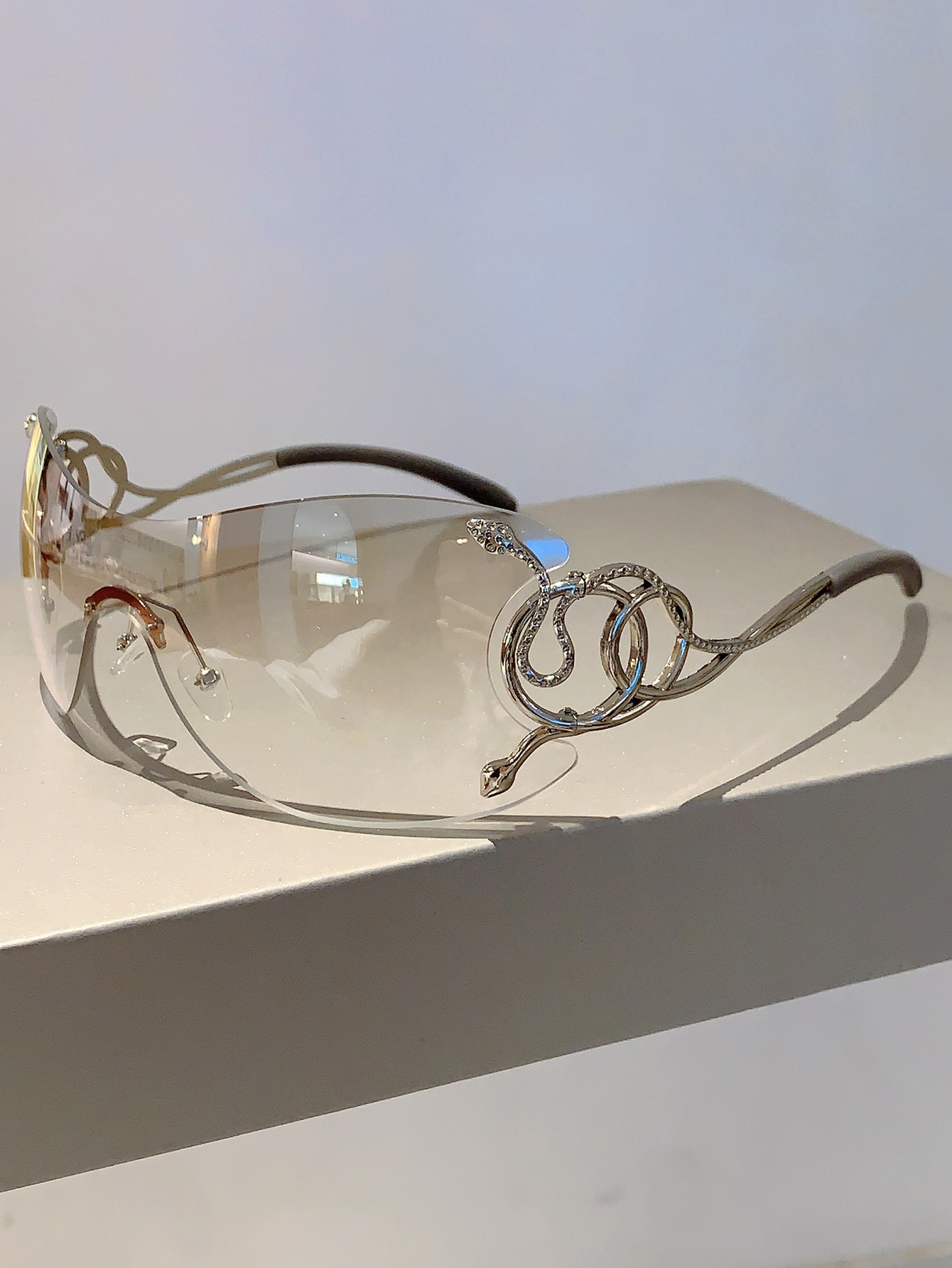 1 шт. женские модные очки с цельными линзами в стиле Y2K украшенные серебряной змеей
