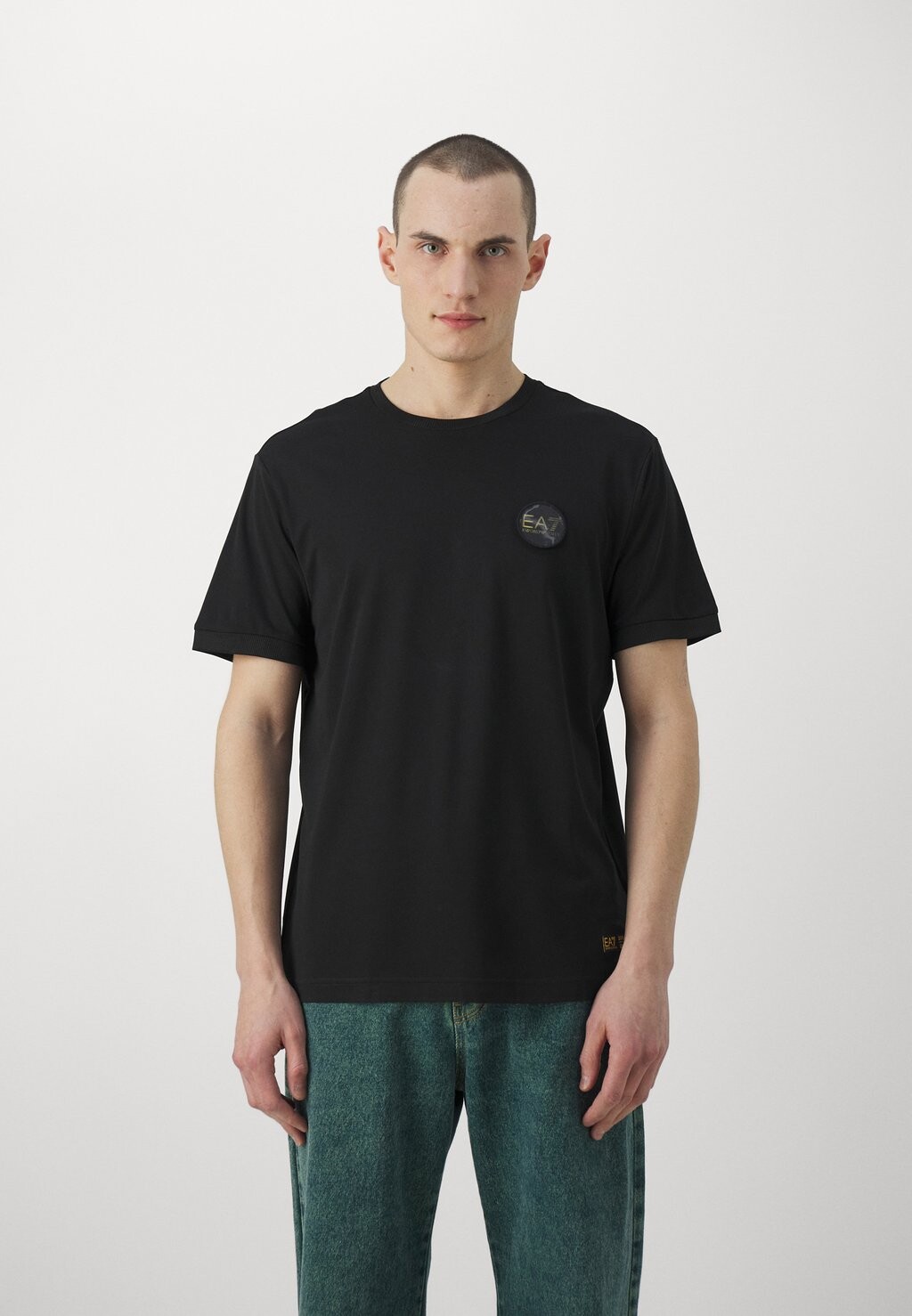 

Футболка с принтом EA7 Emporio Armani, черная, Черный