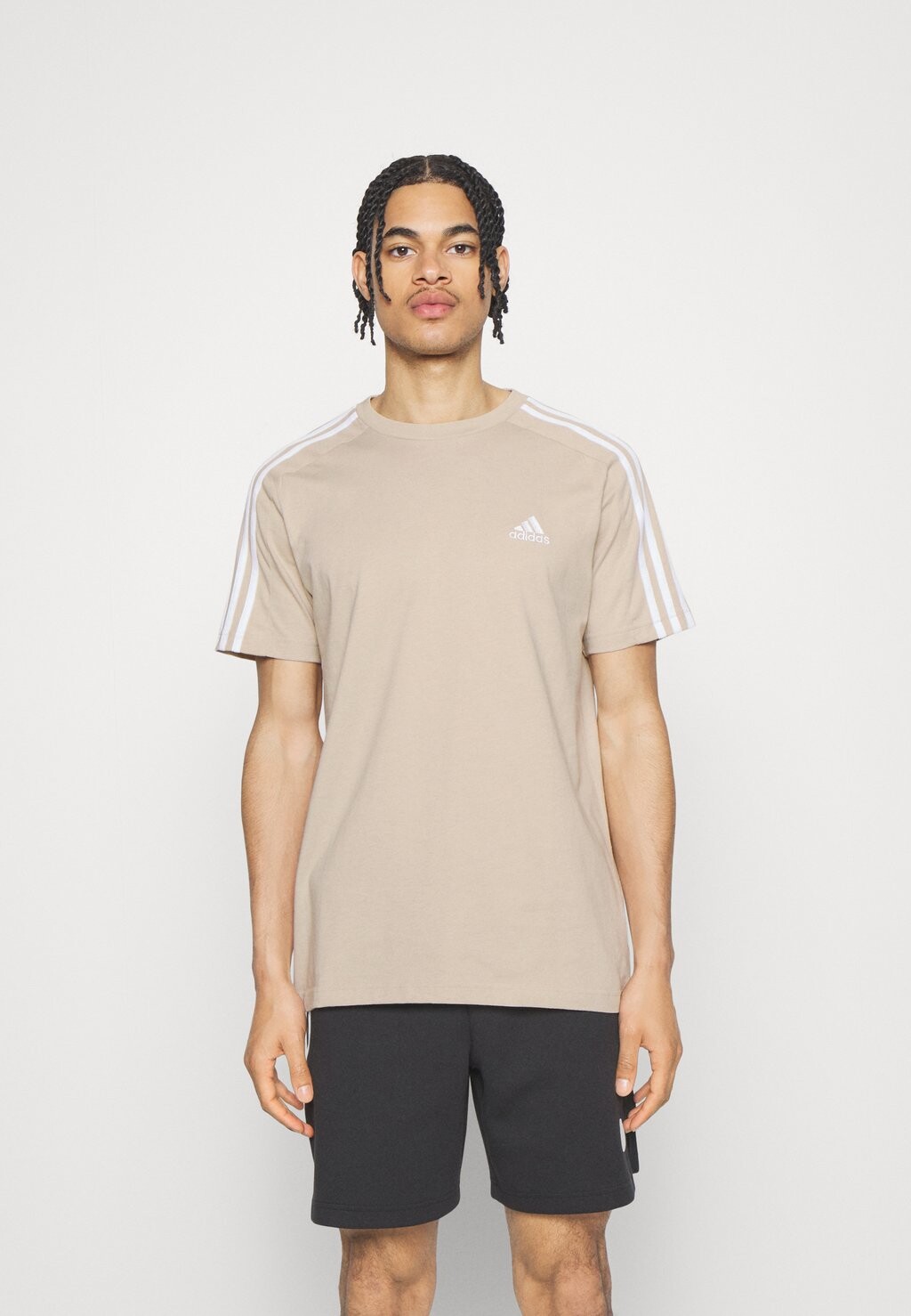 

Футболка Adidas
