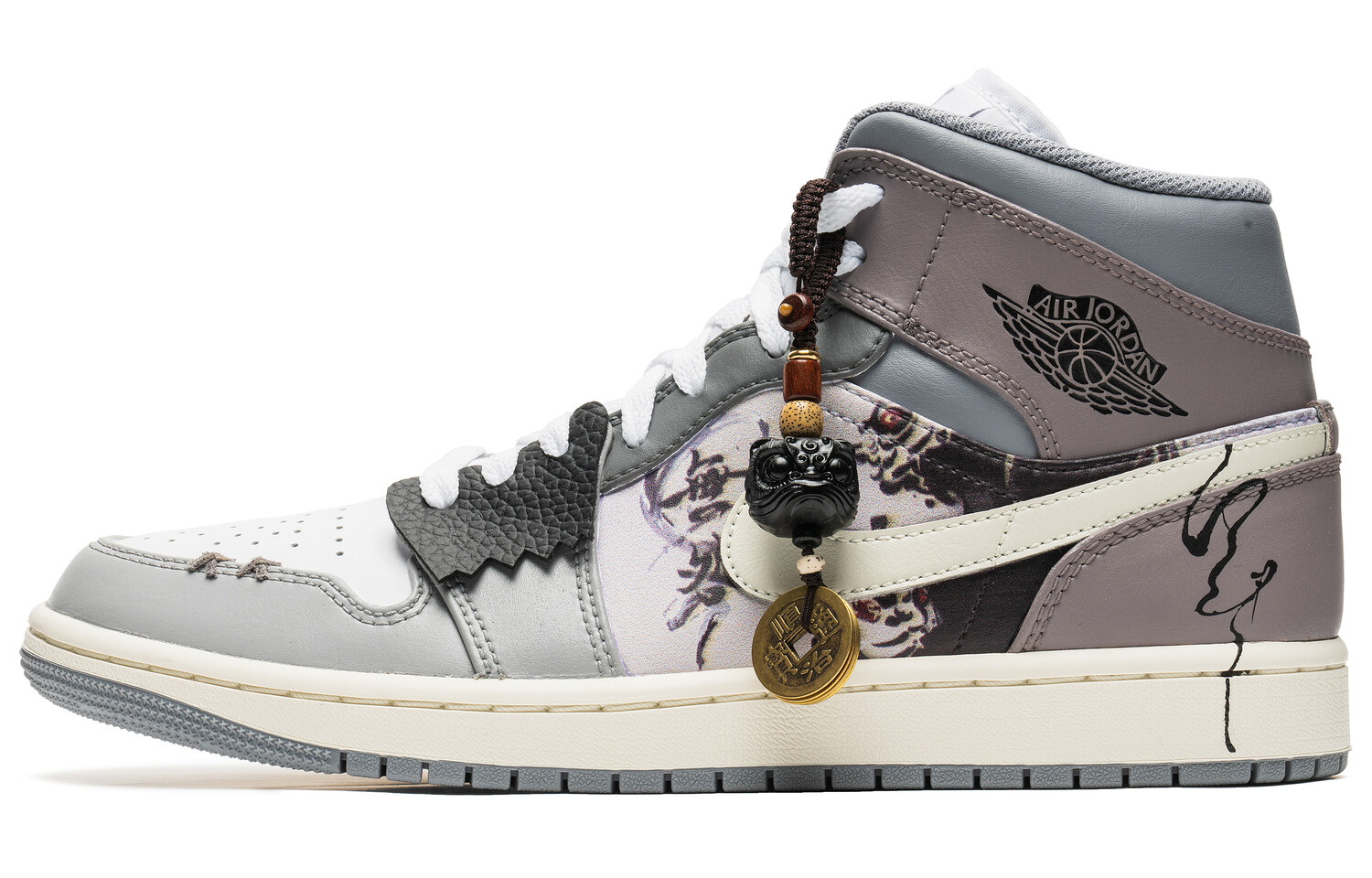 

Кроссовки Vintage Jordan Air Jordan 1, серый