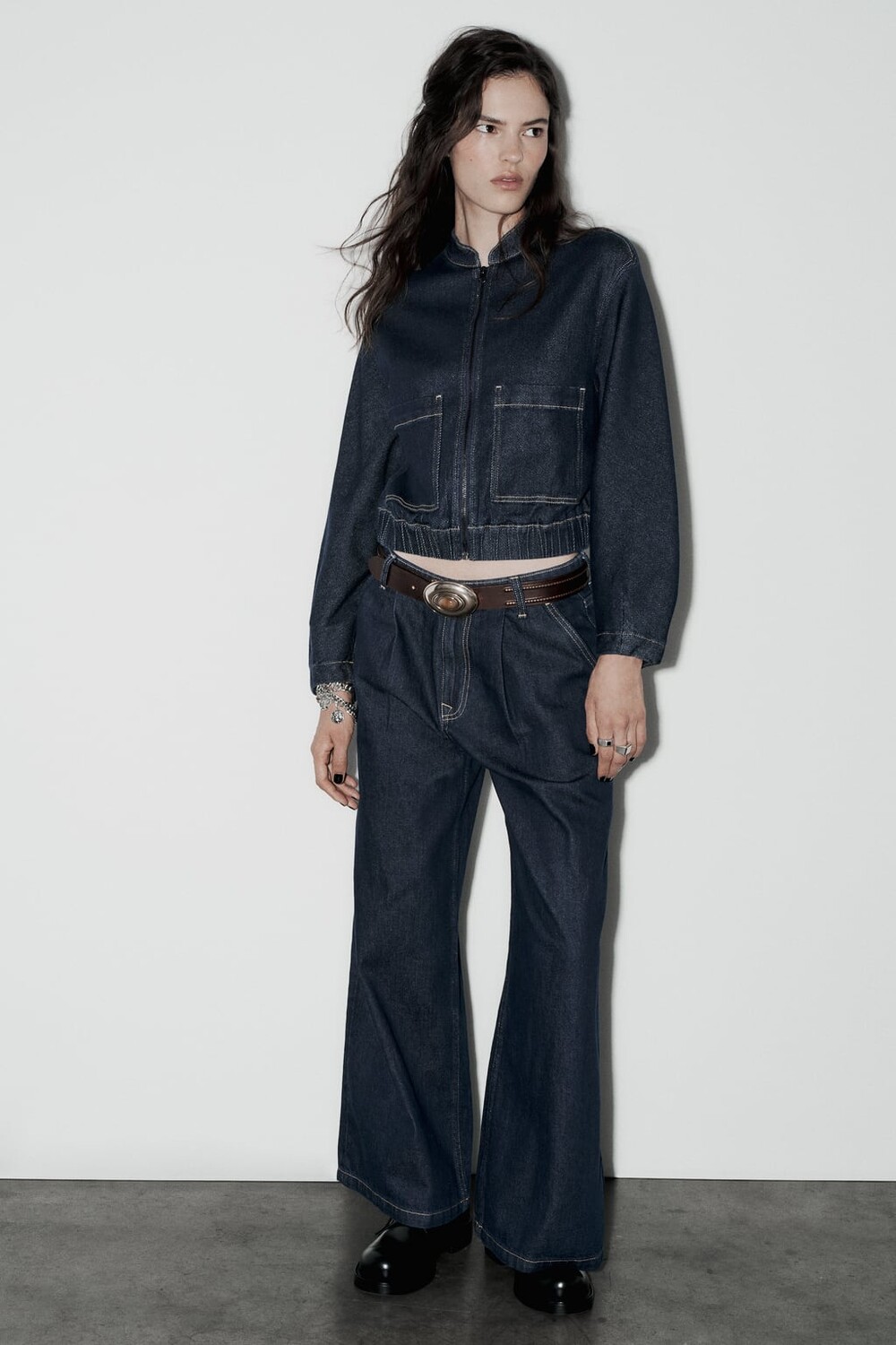 

Джинсовый бомбер Z1975 с накладными карманами ZARA, синий
