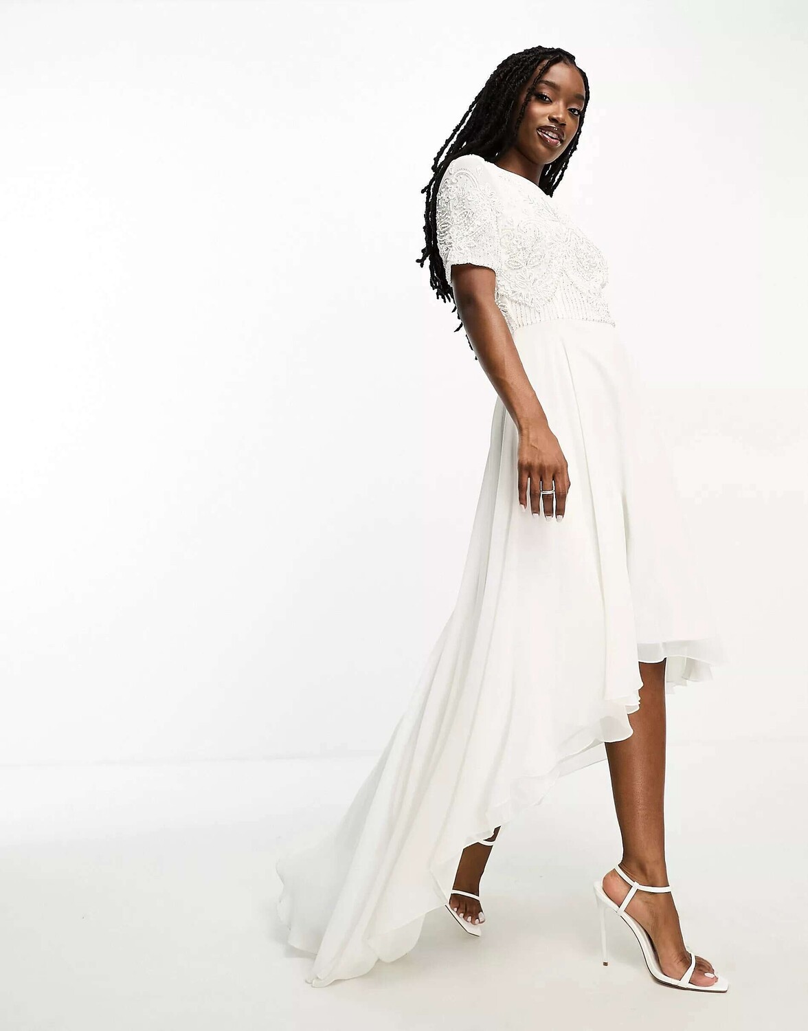 

Beauut Bridal платье 2 в 1 с украшением и высоким низким подолом цвета слоновой кости