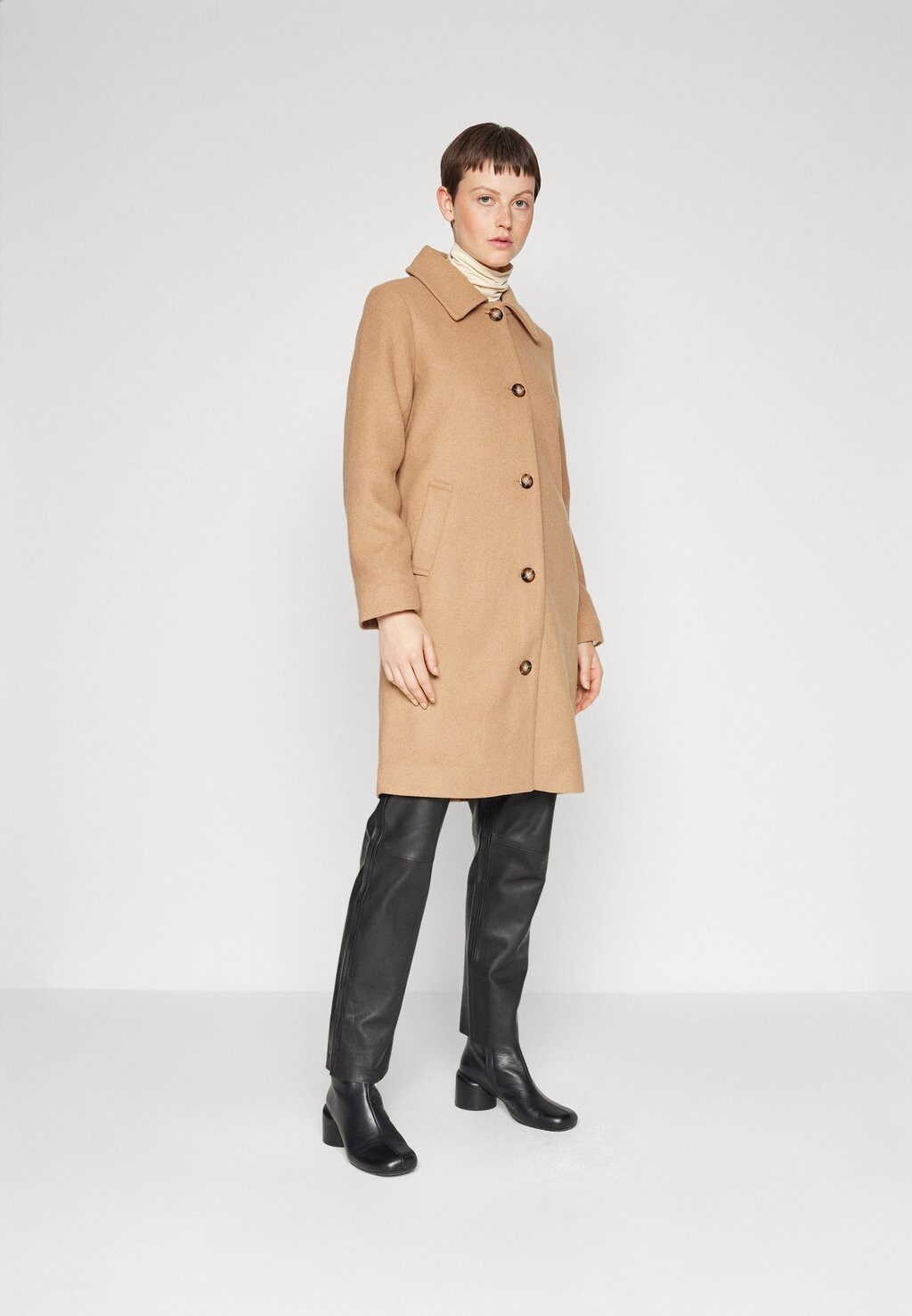

Классическое пальто Abercrombie & Fitch ПАЛЬТО, цвет camel