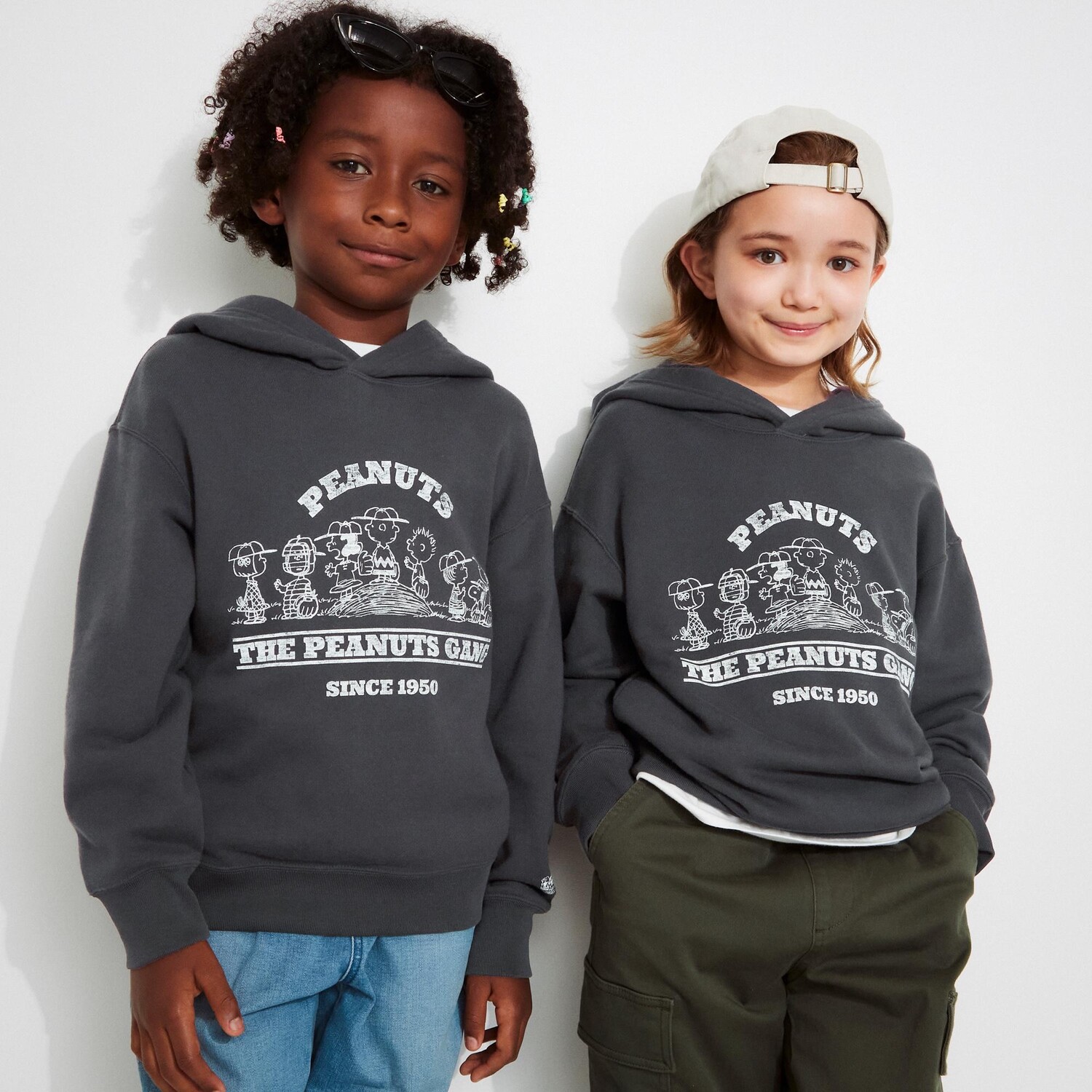 

Толстовка с рисунком Kids Peanuts UT Uniqlo, темно-серый