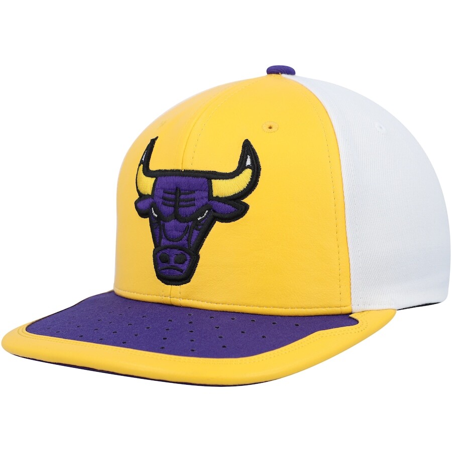 

Бейсболка Mitchell & Ness Chicago Bulls, желтый