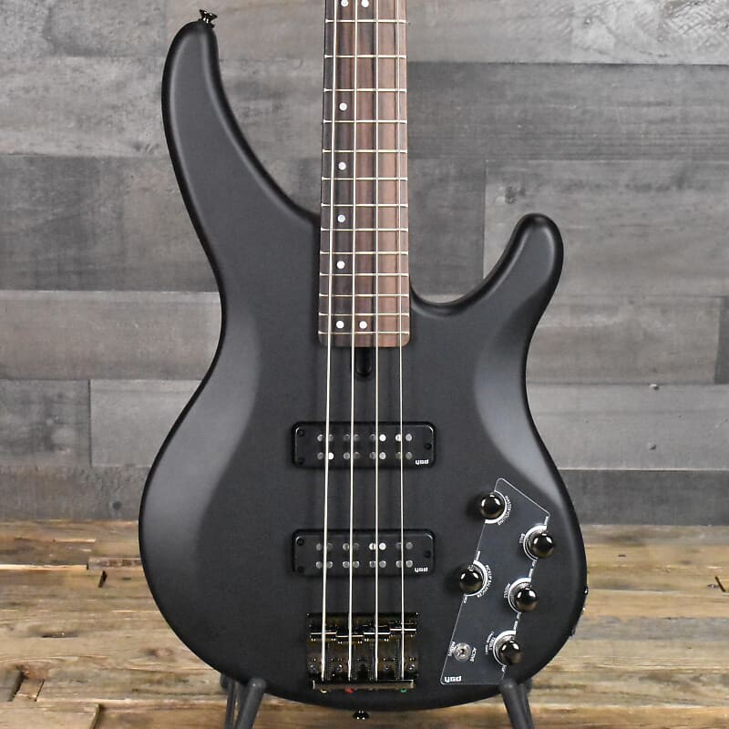 

Басс гитара Yamaha TRBX504 Bass - Translucent Black