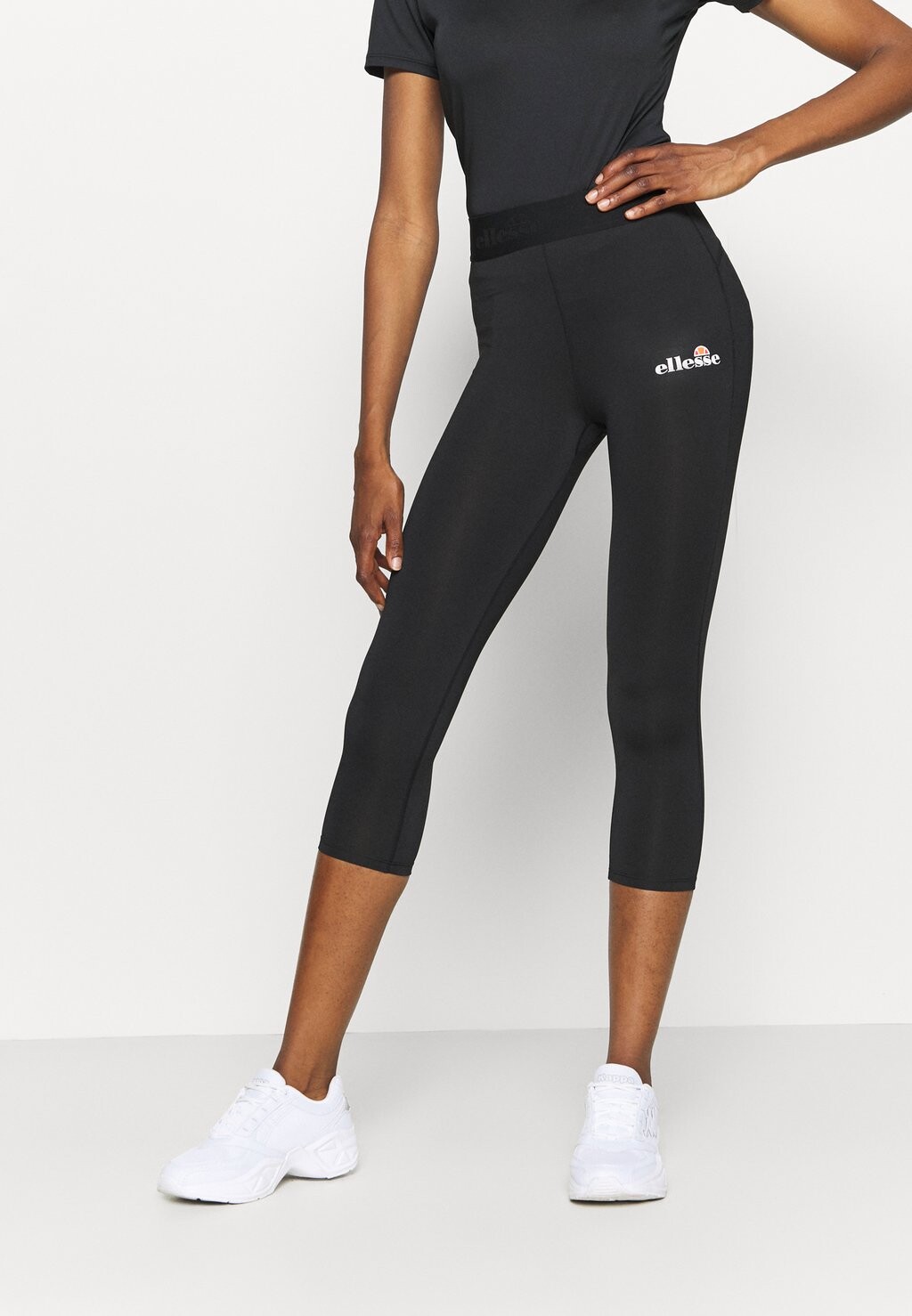 

Тайтсы Ellesse, черный