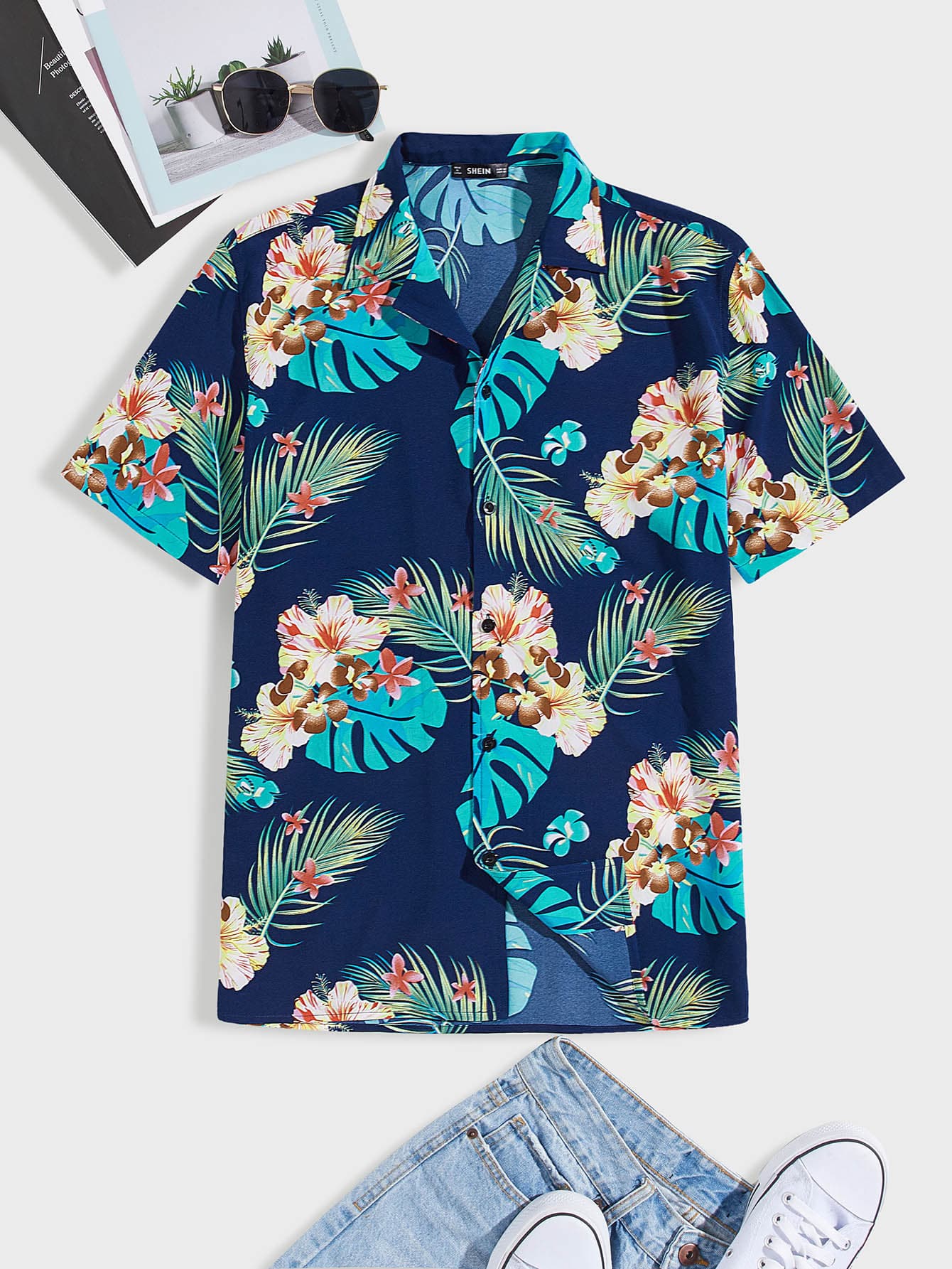 цена Мужская тканая рубашка с короткими рукавами и принтом тропических растений Manfinity RSRT, многоцветный