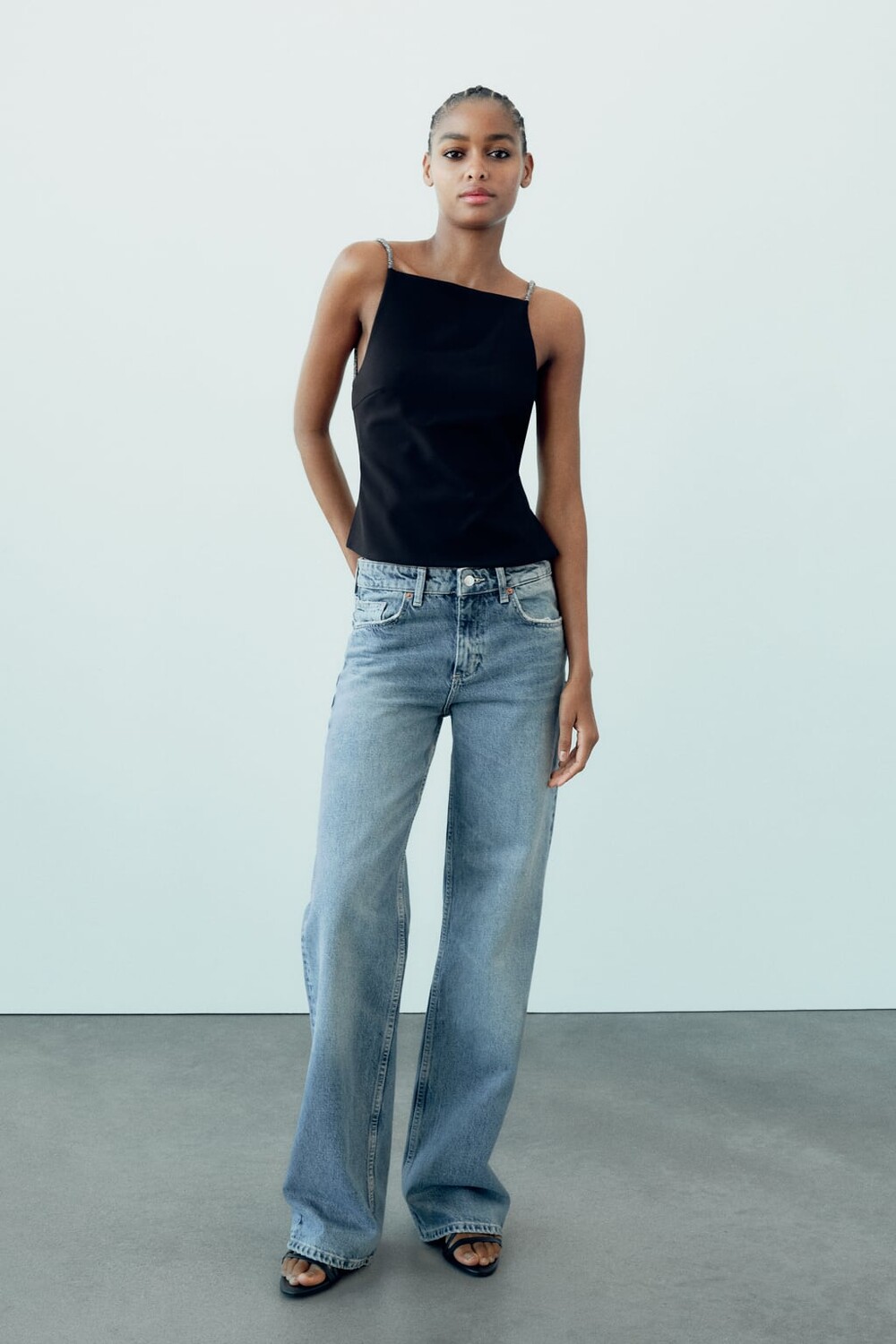 

Блестящий эластичный топ ZARA, черный