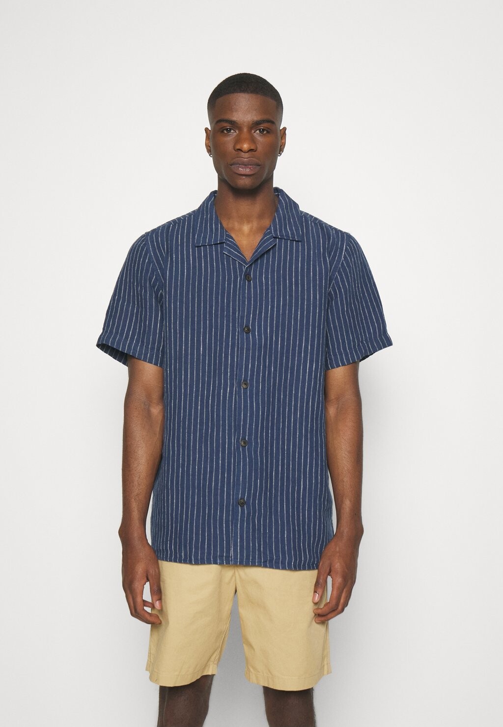 

Рубашка BOX FIT SHORT SLEEVED STRIPED KnowledgeCotton Apparel, синий