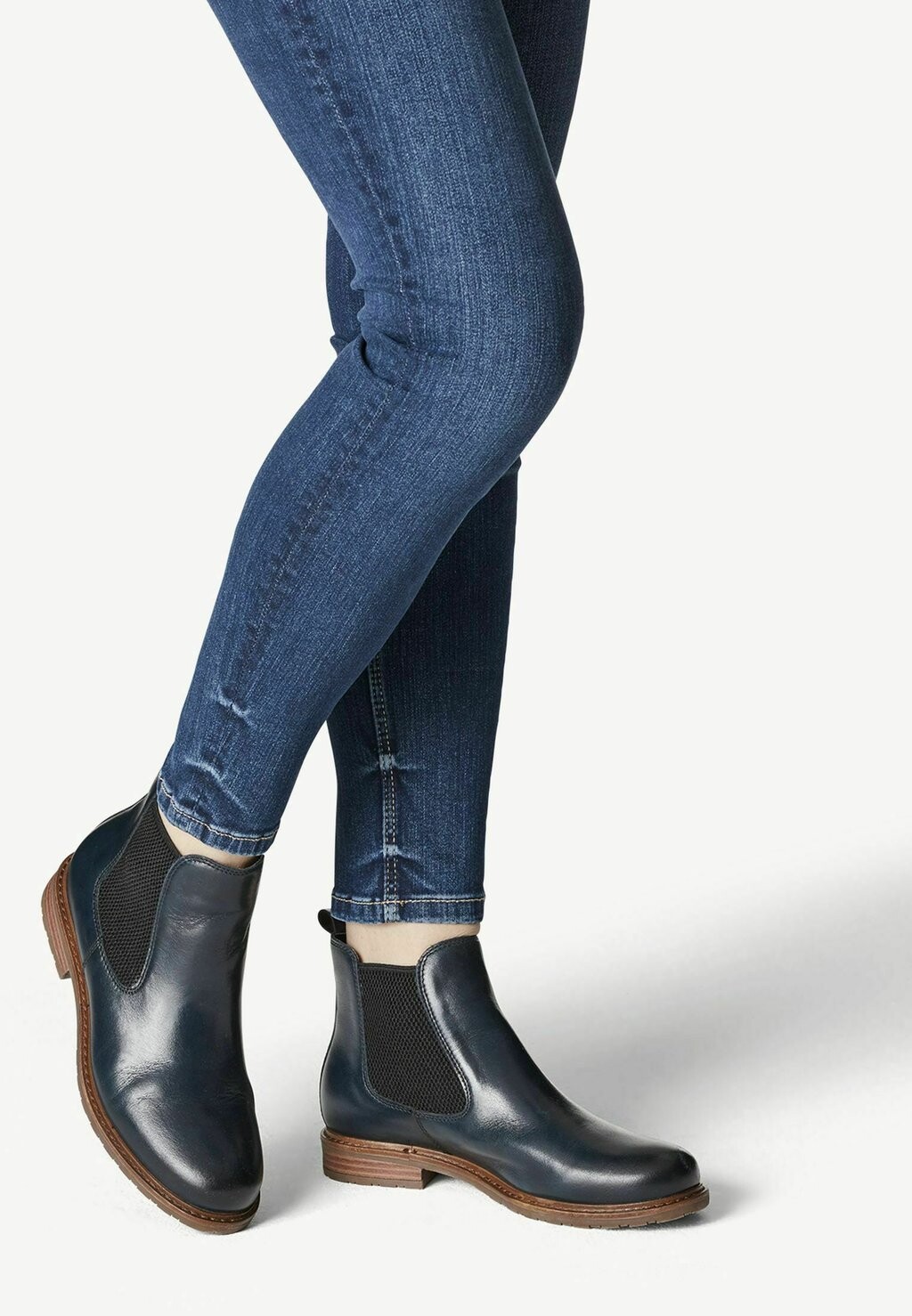 

Ботильоны Tamaris, цвет navy leather