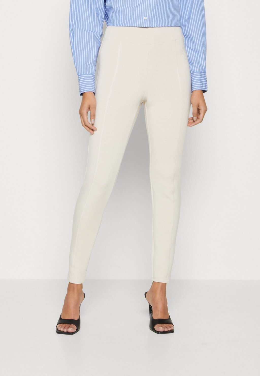 

Брюки Armani Exchange