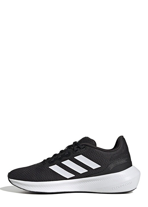 

Черно-белые женские кроссовки Adidas