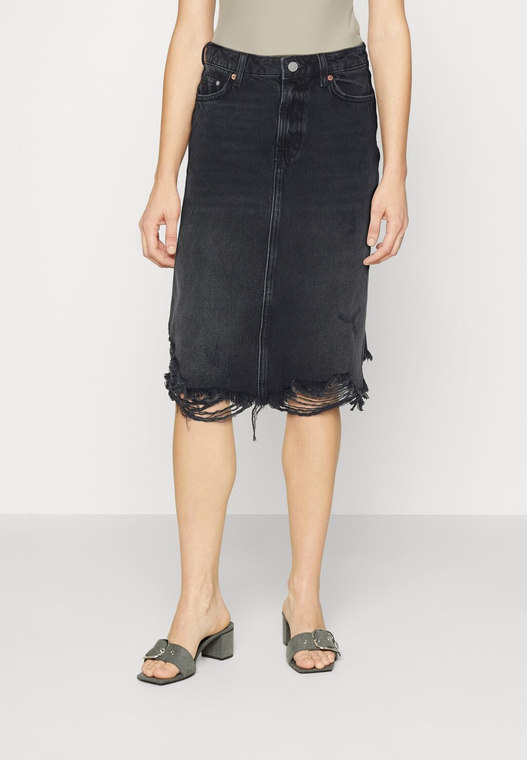 

Тюбик с клапаном ONLY ONLMIKA LONG PENCIL, цвет washed black