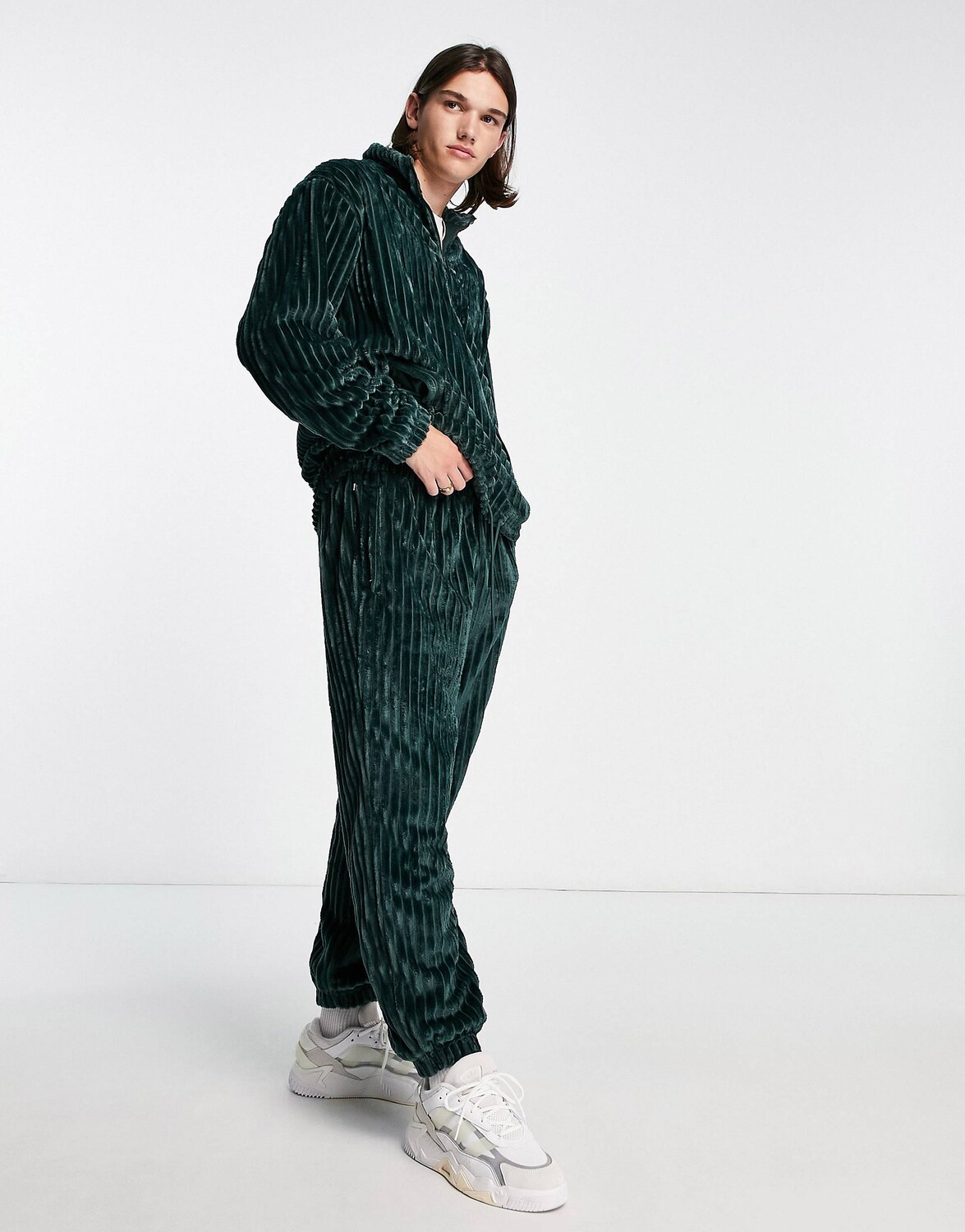 

Темно-зеленые джоггеры adidas Originals adicolor Contempo