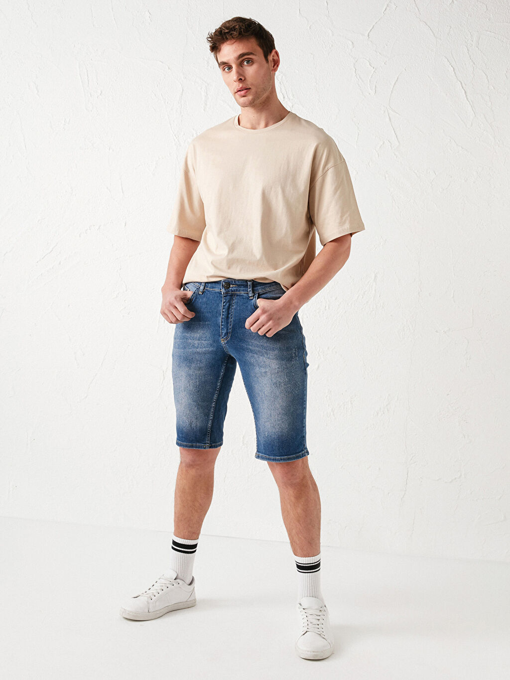 цена Мужские джинсовые шорты стандартной посадки LCW Jeans