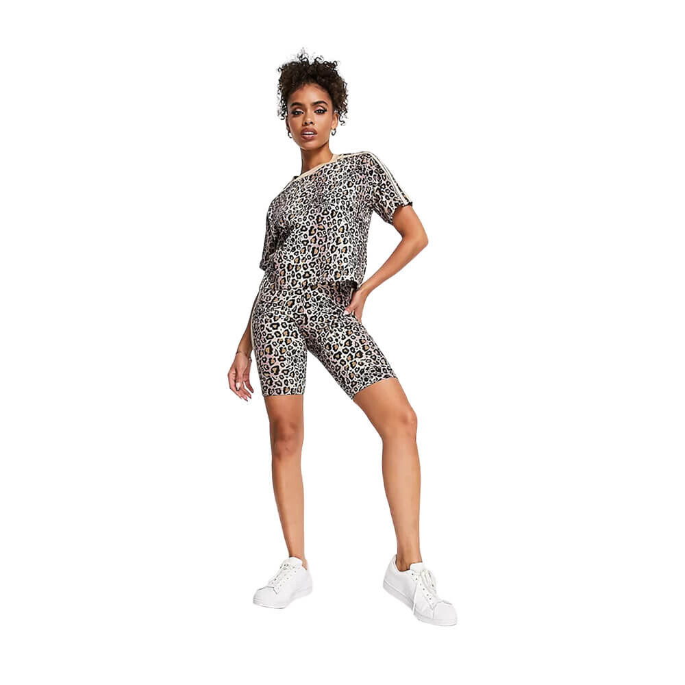 

Шорты Adidas Originals All Over Leopard Print, розовый