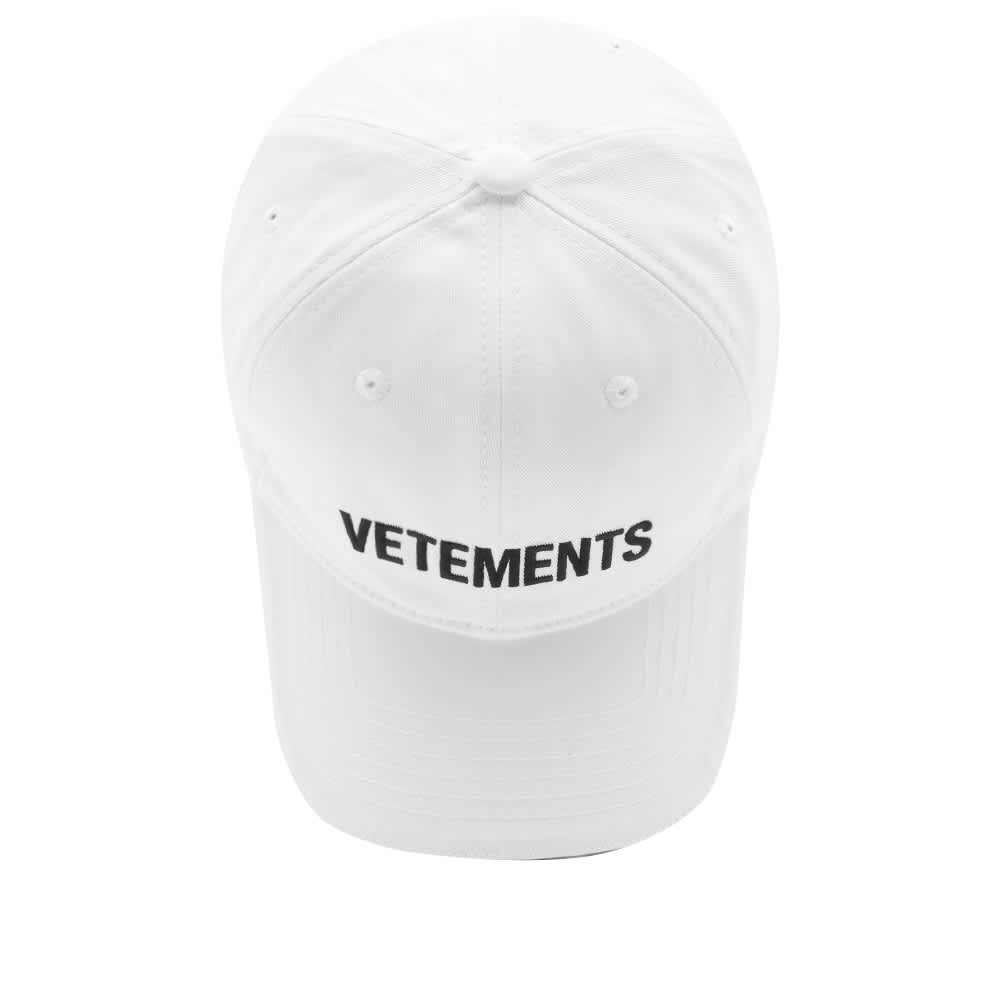 

Бейсболка с логотипом ETEMENTS Vetements