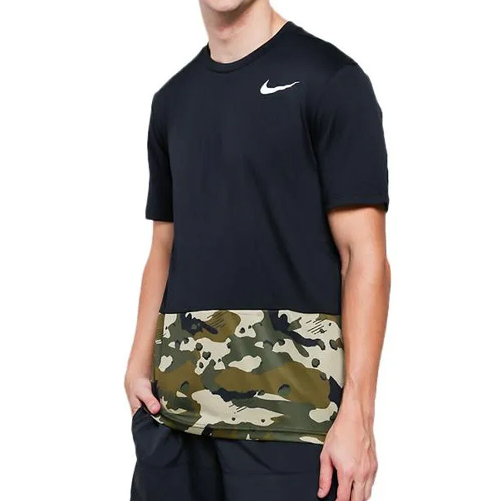 

Футболка Nike Training Breathe, черный/зеленый