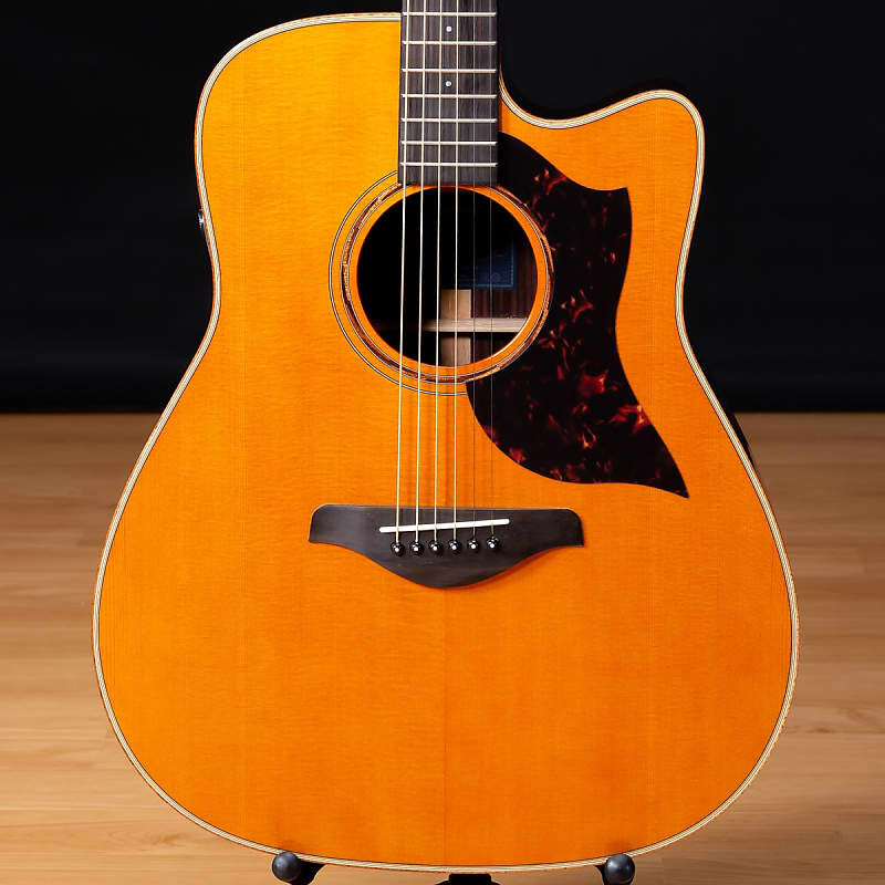

Электроакустическая гитара Yamaha A3R - Vintage Natural SN IIK070643