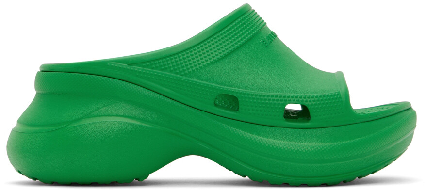 

Зеленые шлепанцы Crocs Edition для бассейна Balenciaga