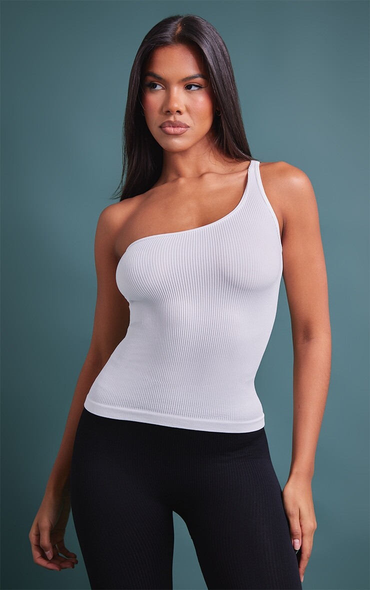 

PrettyLittleThing Белый длинный топ на одно плечо в рубчик с контуром