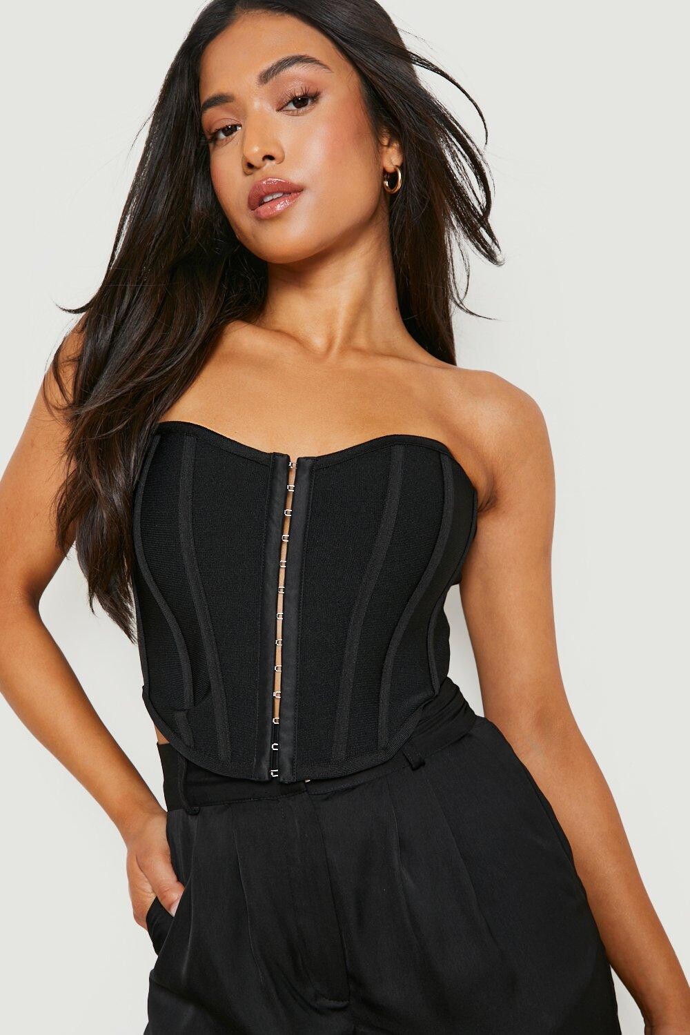 

Маленький корсетовый топ на крючках и с проушками Boohoo, черный