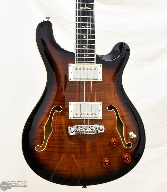 

PRS SE Hollowbody II Piezo — Black Gold Burst (серийный номер: 03598)