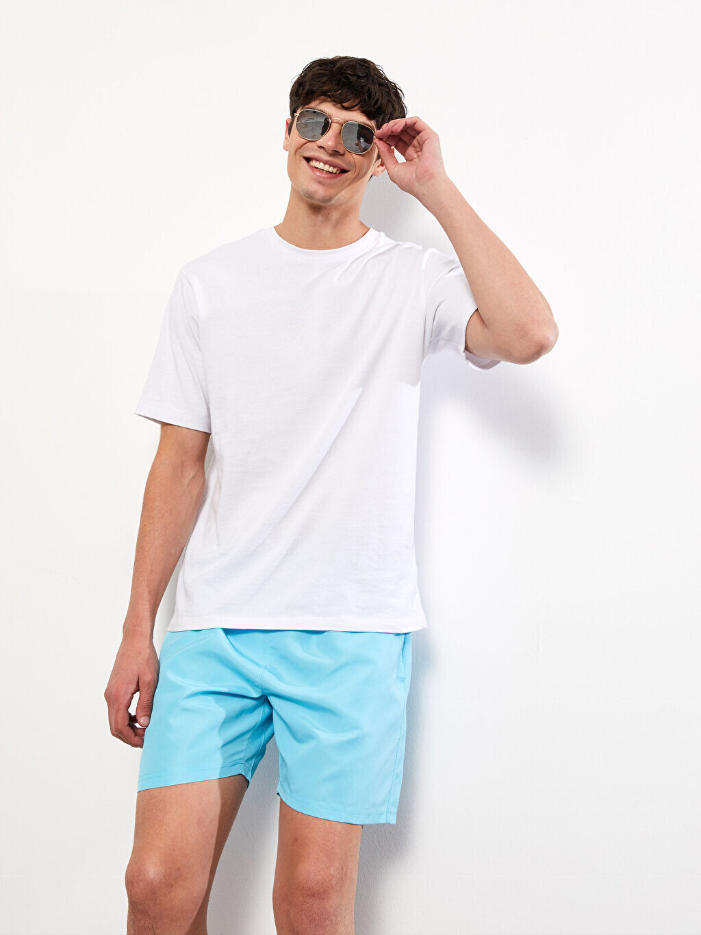 

Короткие мужские базовые шорты LCW SWIMWEAR
