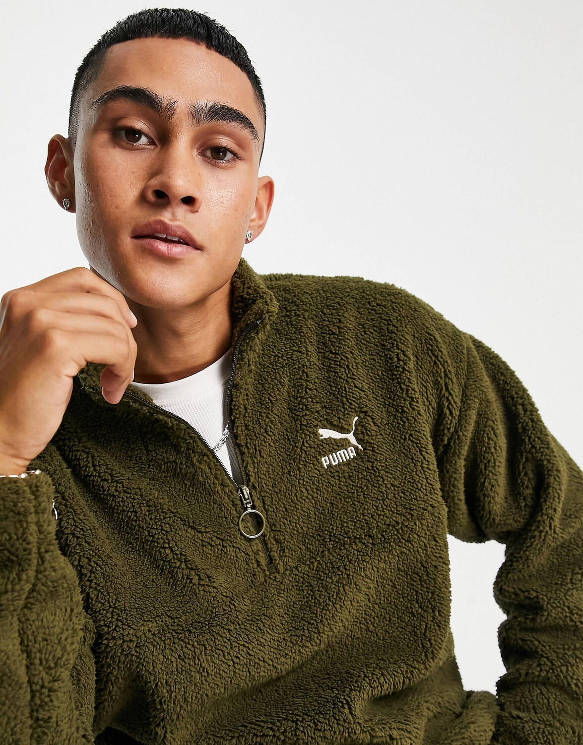 

Темно-оливковый свитшот Puma classics borg с молнией до середины бедра — эксклюзивно для ASOS, Зеленый