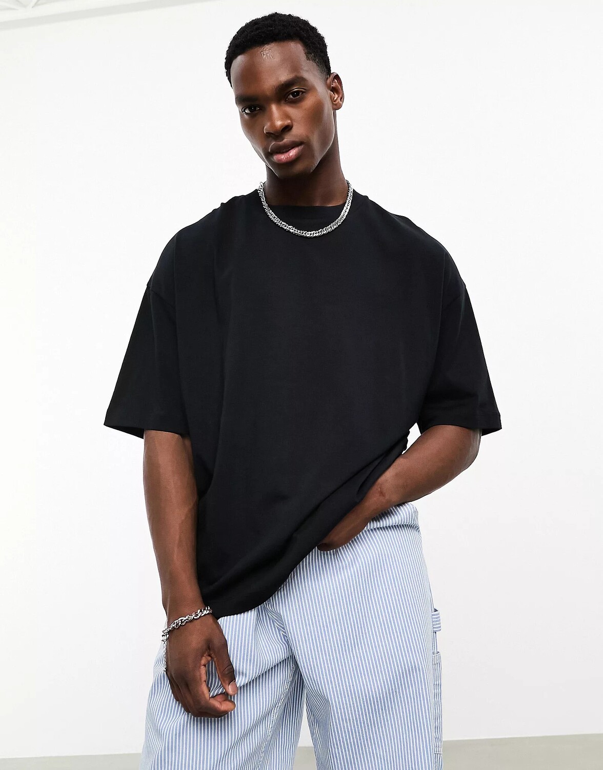 

Футболка Asos Design Oversized With Celestial Spine Print, черный