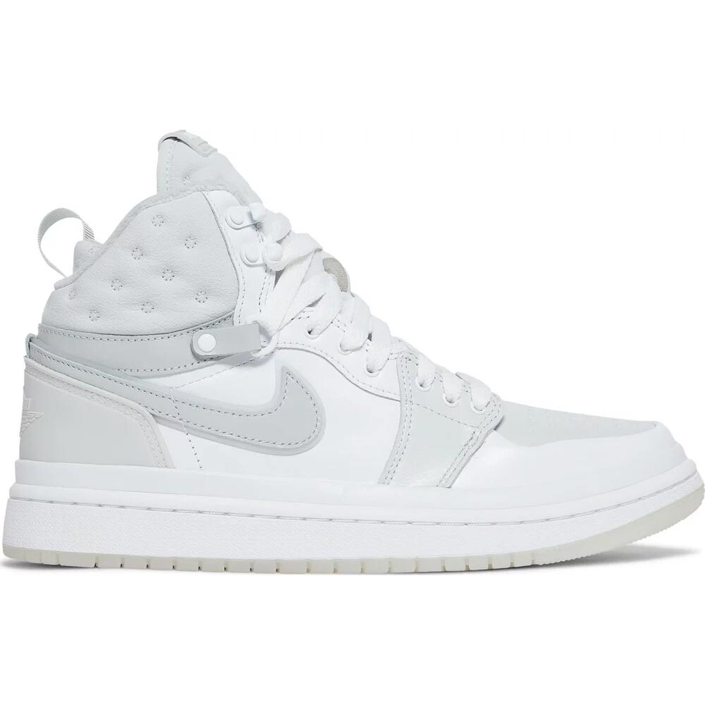 

Кроссовки Nike Air Jordan Wmns 1 Acclimate Triple, белый (Размер 35.5 RU)