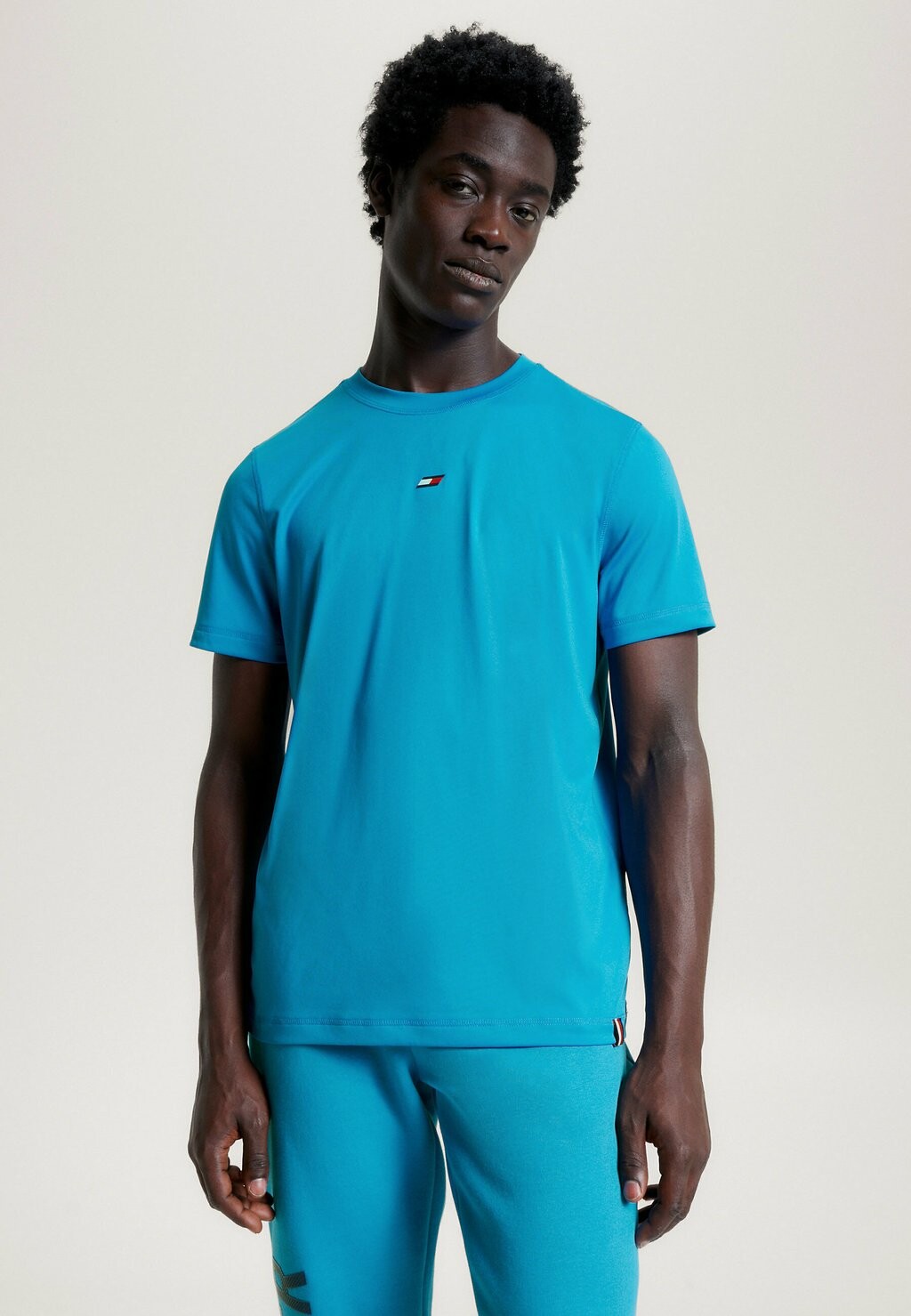 

Базовая футболка Essential Training Tommy Hilfiger, цвет cerulean aqua