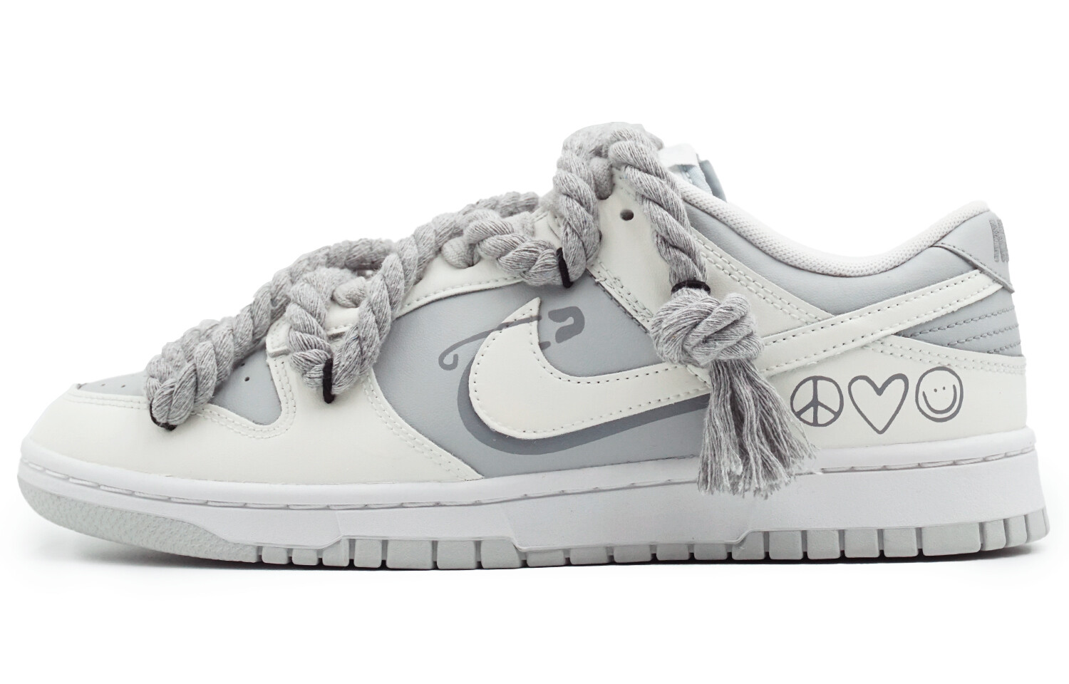 

Кроссовки для скейтбординга Dunk мужские низкие серые/белые Nike