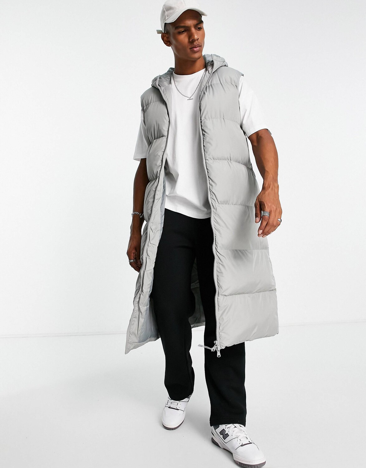 

Длинный пуховик серого цвета ASOS DESIGN