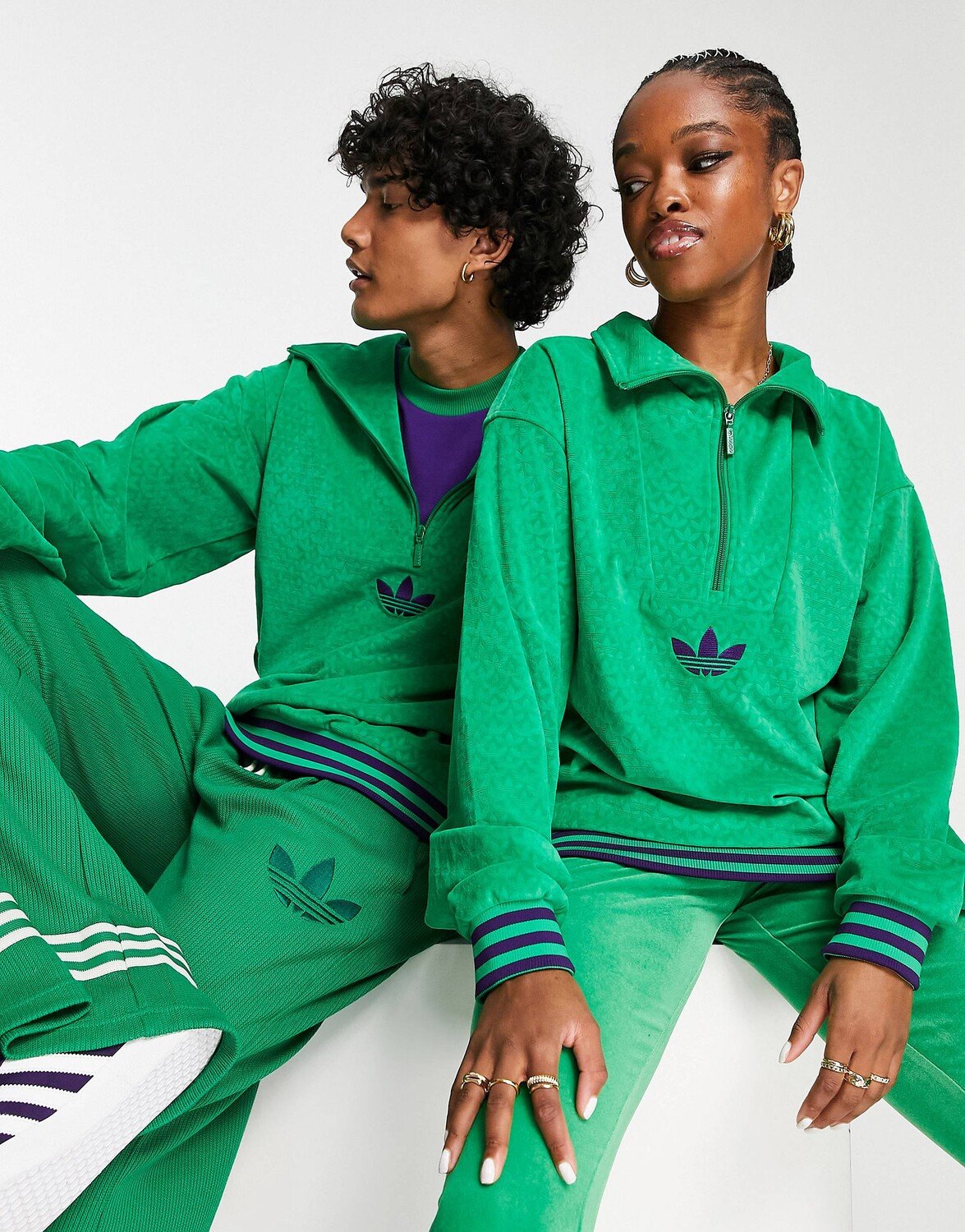 

Зеленый велюровый флис унисекс adidas Originals 'adicolor 70s'