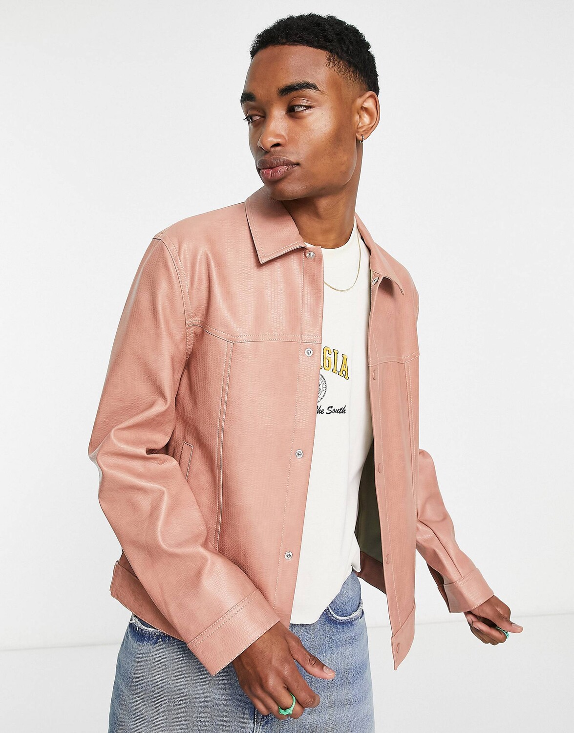 

Пастельно-розовая куртка в стиле вестерн из искусственной кожи ASOS DESIGN