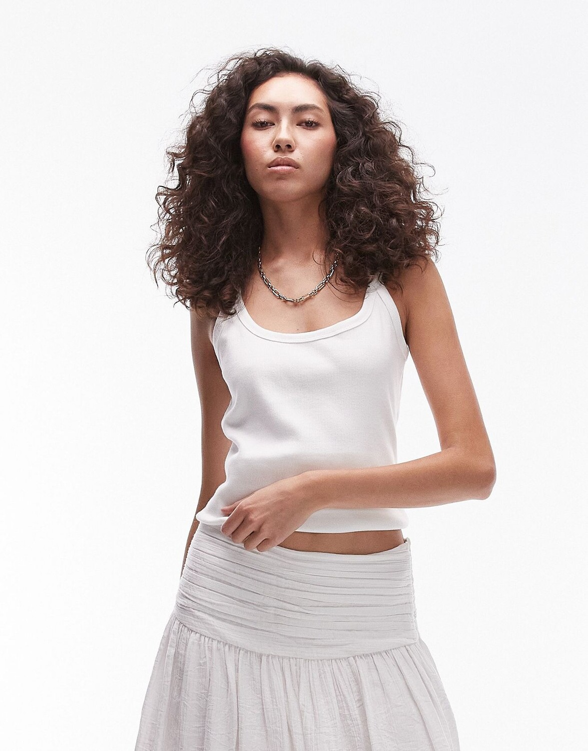 

Топ Topshop Ribbed Thin-strapped With Boat Neckline, белый