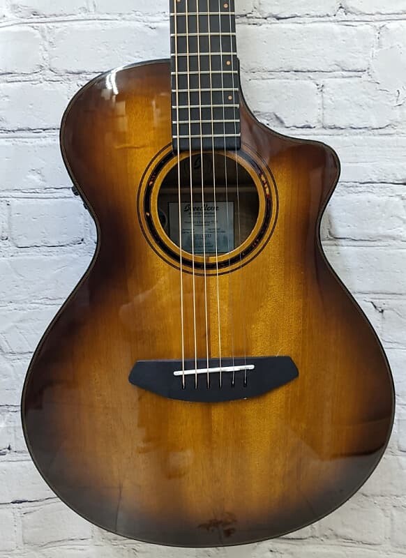 

Акустическая электрогитара Breedlove Pursuit Exotic S Companion CE, Tiger's Eye PSCP42CEMYMY