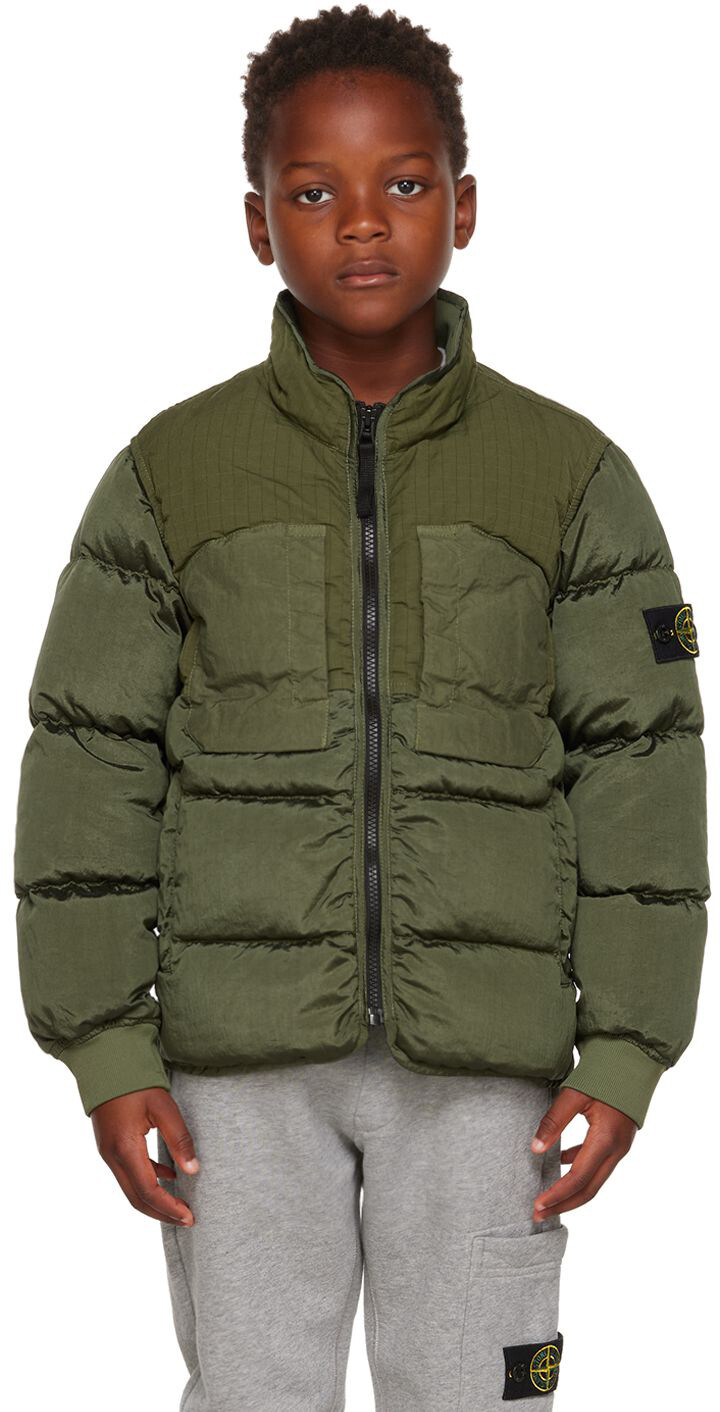 цена Детский пуховик цвета хаки из нейлона Stone Island Junior