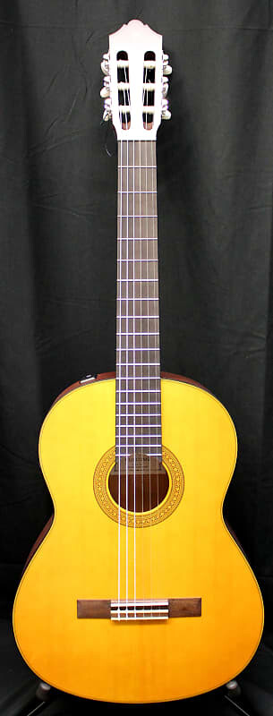 

Yamaha CGX122MS Spruce Top Электроакустическая гитара Классическая гитара Натуральный цвет Yamaha CGX122MS Spruce Top -Electric Classical Guitar