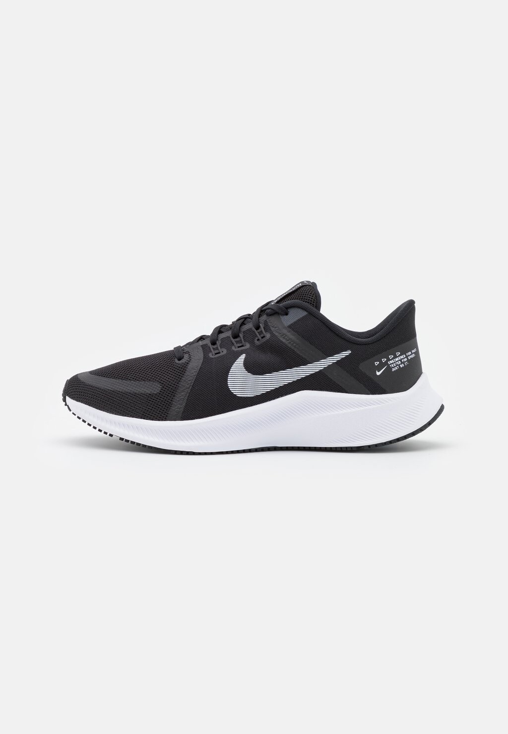 

Нейтральные кроссовки Quest 4 Nike, цвет black/white/dark smoke grey