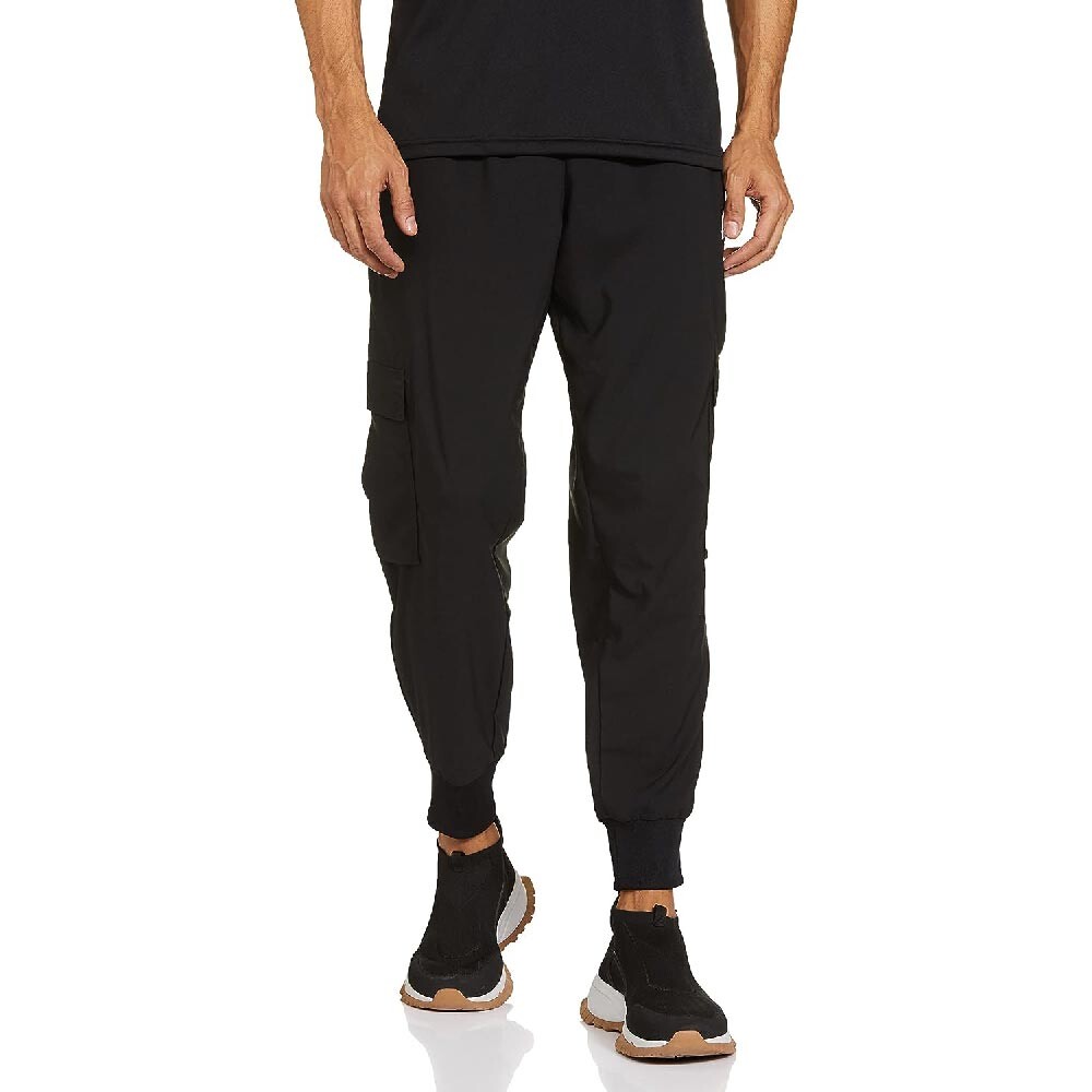 

Спортивные брюки Adidas Essentials Small Logo Woven Cargo Ankle-Length , черный