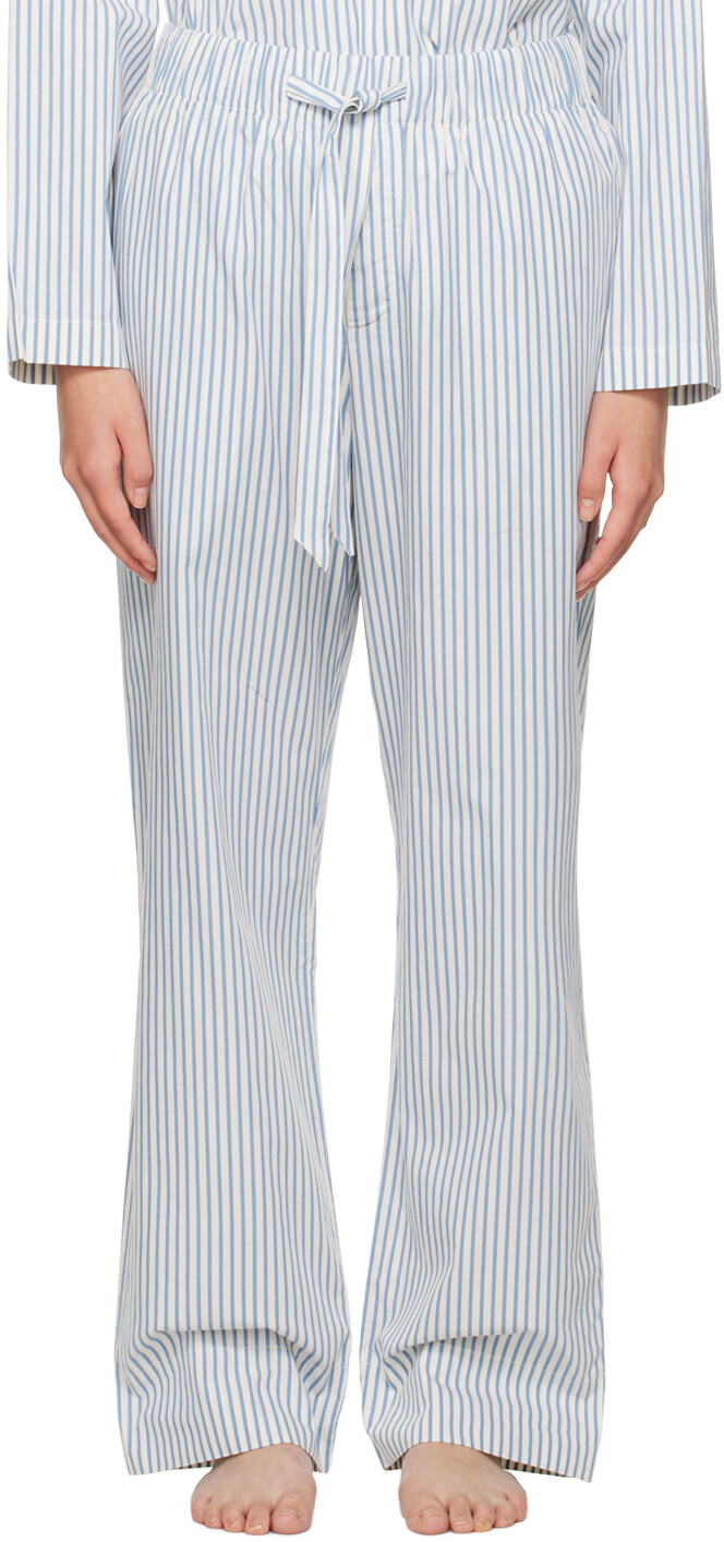 

Off-White и синие пижамные штаны с кулиской Tekla